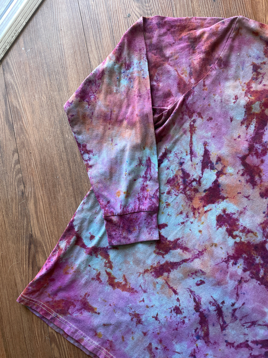 2XL Men’s Torres Del Paine Handmade Tie Dye T-Shirt | National Geographic Earth Tones Tie Dye Long Sleeve Sleeve