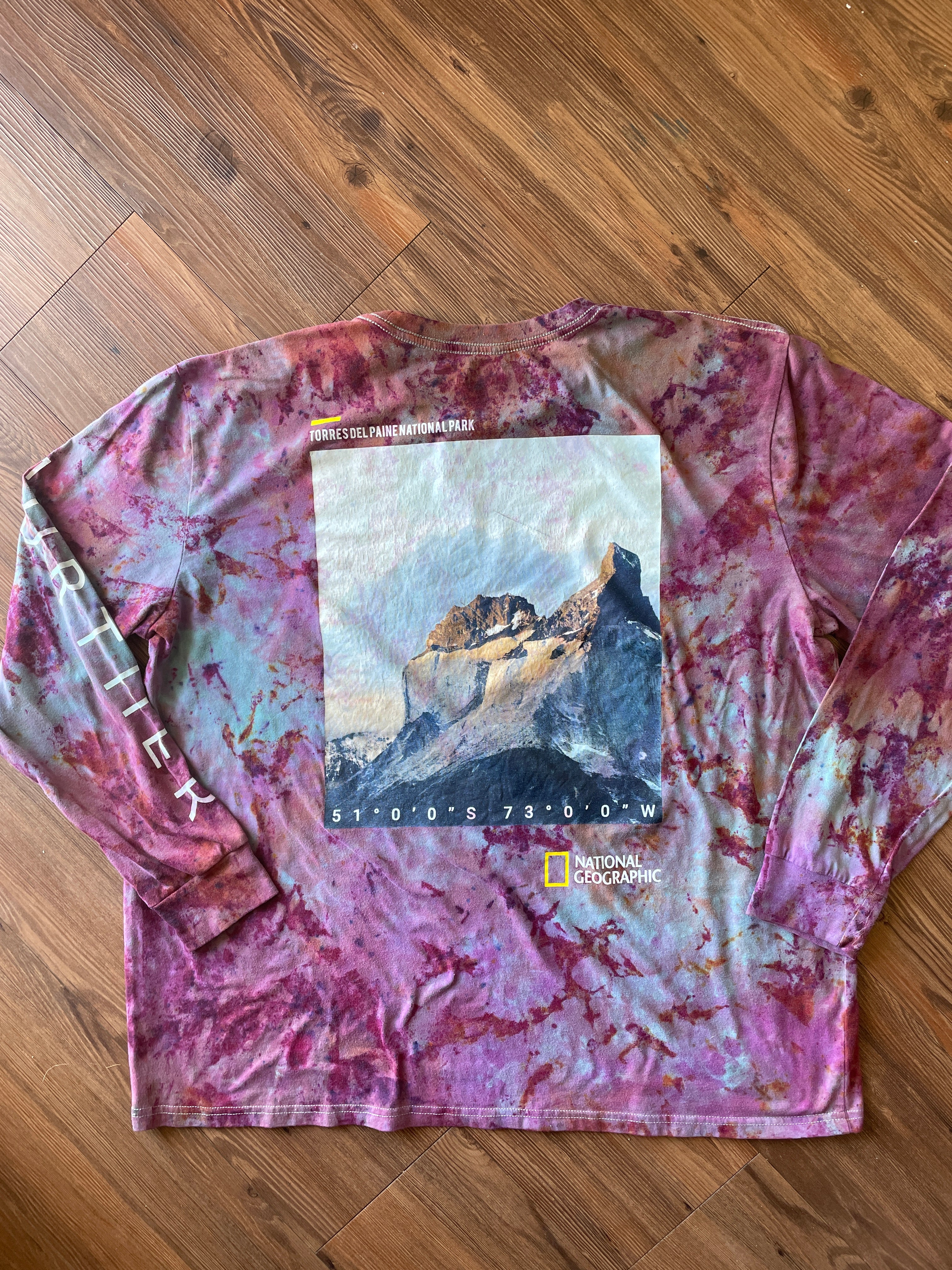 2XL Men’s Torres Del Paine Handmade Tie Dye T-Shirt | National Geographic Earth Tones Tie Dye Long Sleeve Sleeve