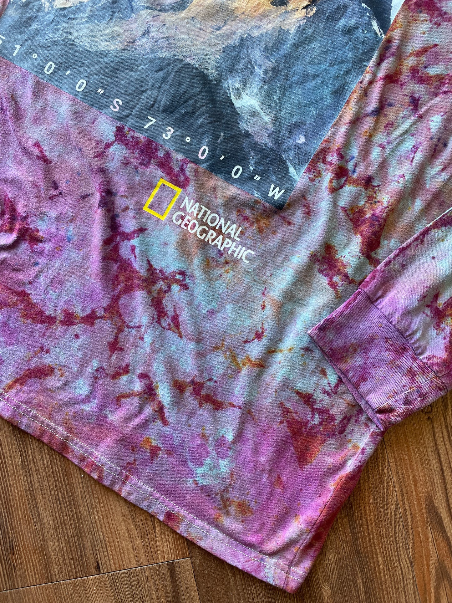 2XL Men’s Torres Del Paine Handmade Tie Dye T-Shirt | National Geographic Earth Tones Tie Dye Long Sleeve Sleeve