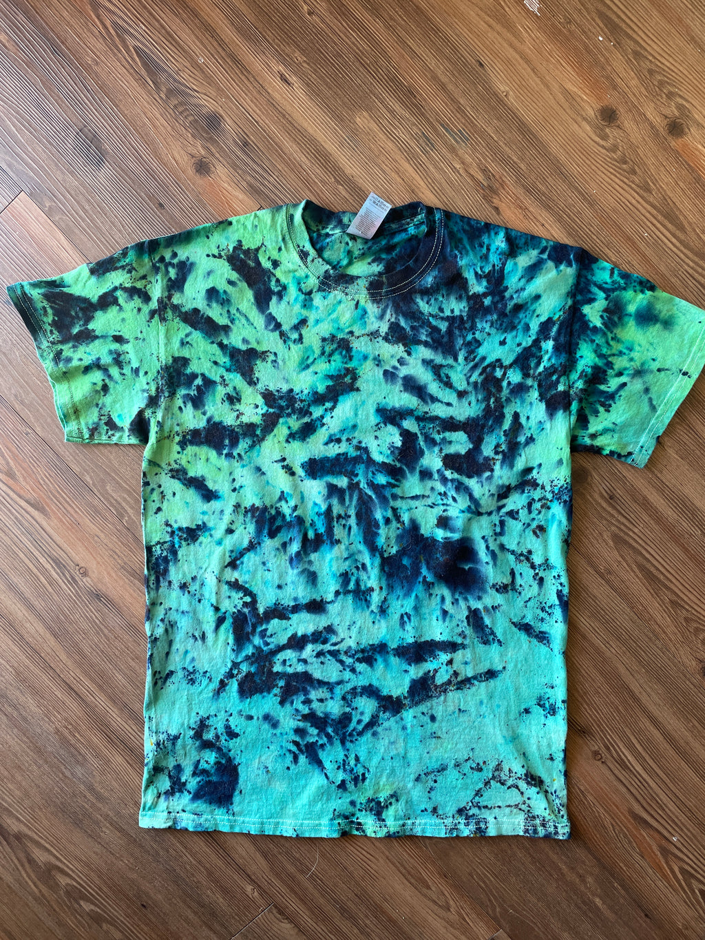 Medium Men’s Green Galaxy Dyed Handmade Tie Dye T-Shirt | Shades of Green Tie Dye Short Sleeve