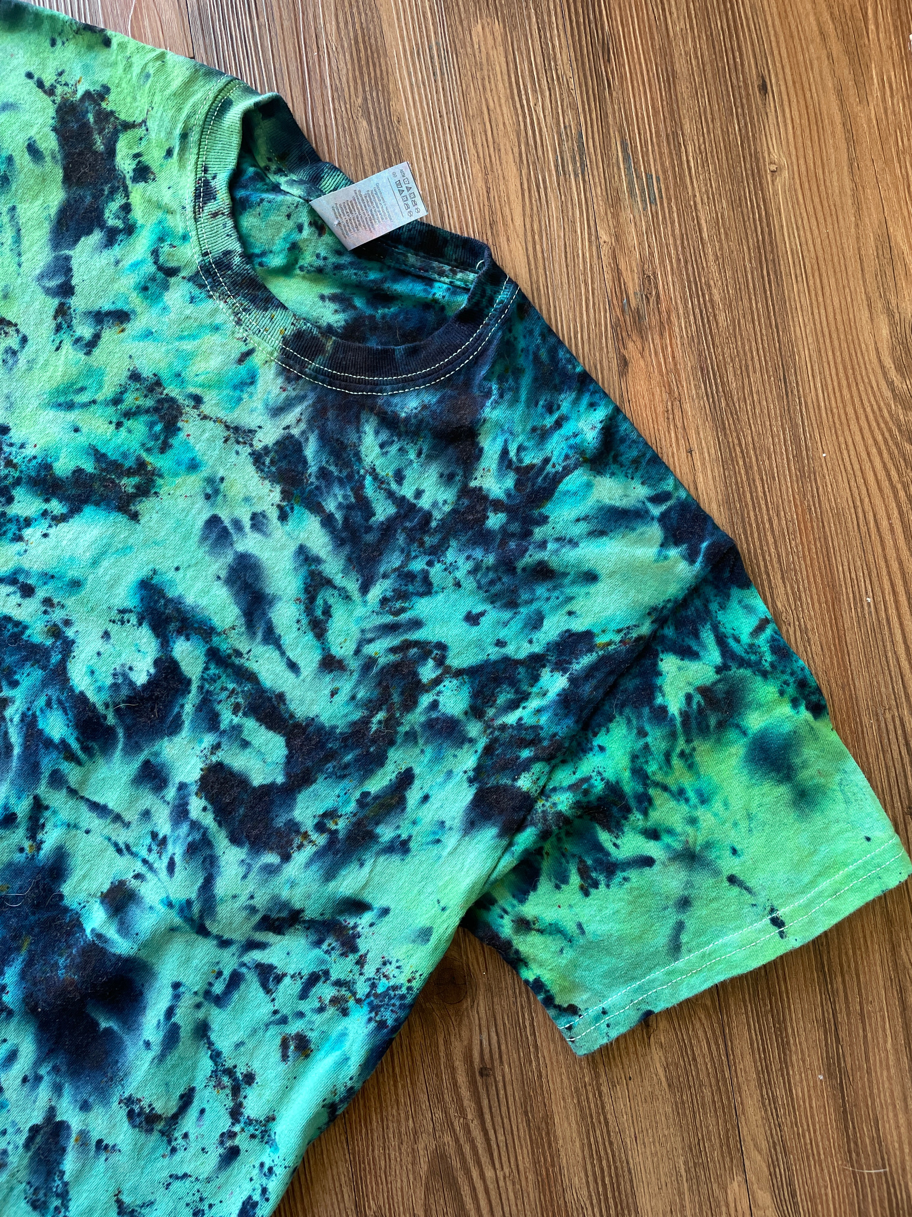 Medium Men’s Green Galaxy Dyed Handmade Tie Dye T-Shirt | Shades of Green Tie Dye Short Sleeve