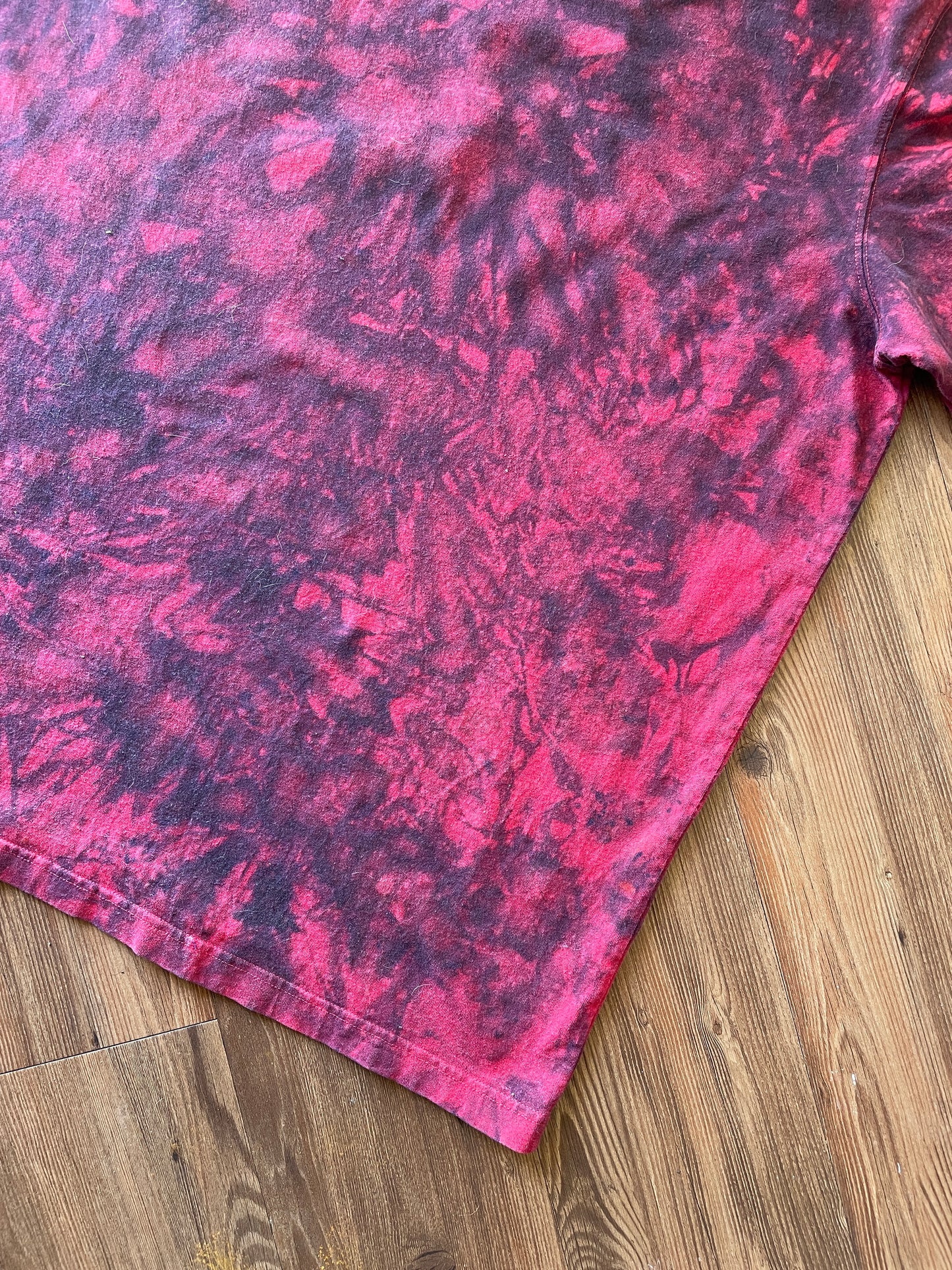 3XL Men’s Red and Black Carhartt Galaxy Dyed Handmade Tie Dye Short Sleeve T-Shirt