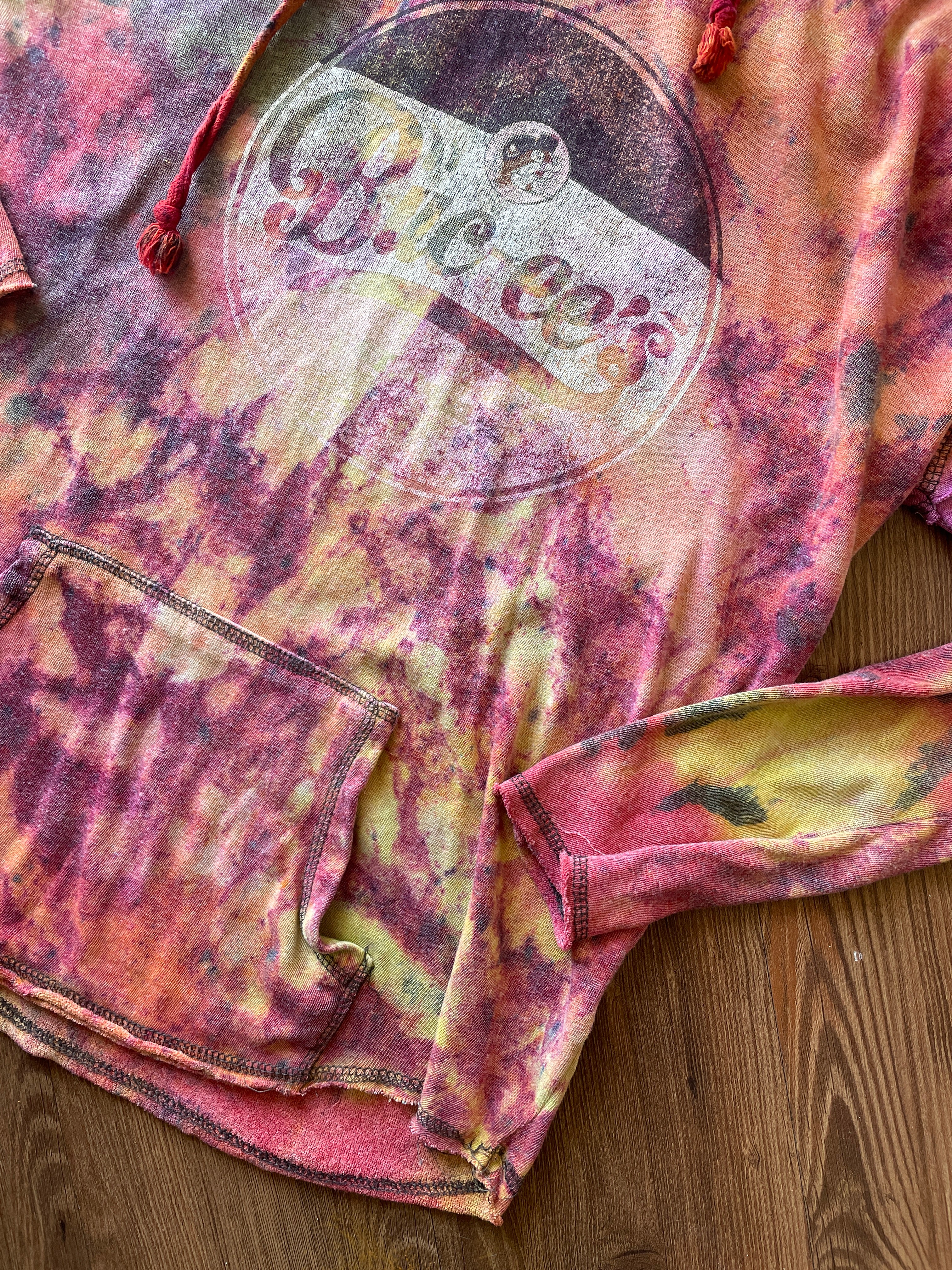Medium Women’s Buc-ee’s Handmade Tie Dye Hooded Shirt | Bucee Beaver Pink and Orange Tie Dye Long Sleeve