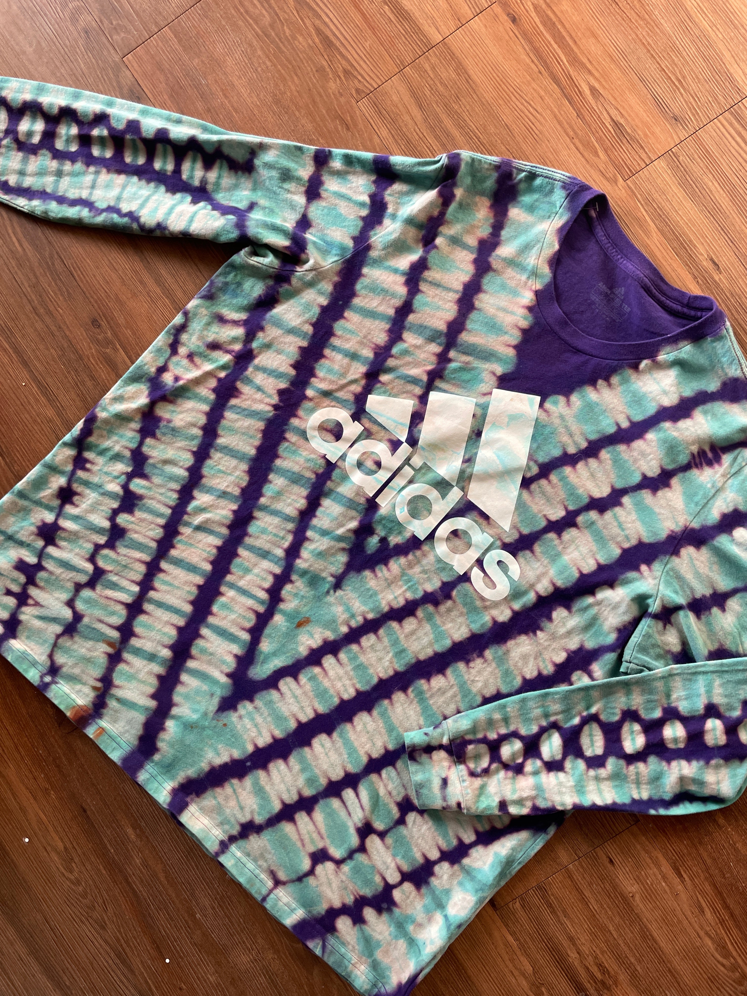 3XL Men’s adidas Handmade Reverse Tie Dye Long Sleeve T-Shirt | Purple and Teal V-Pleated Long Sleeve