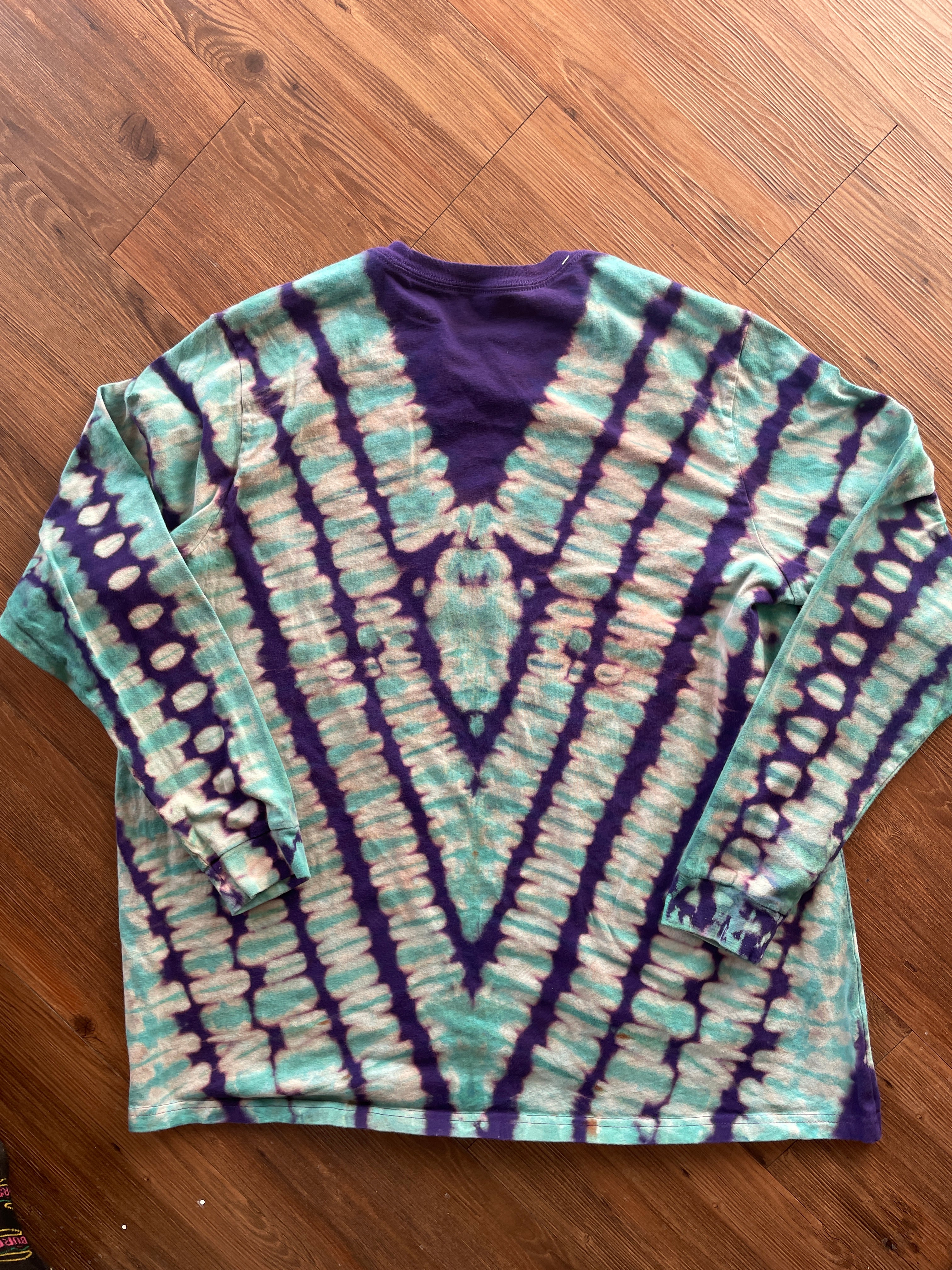3XL Men’s adidas Handmade Reverse Tie Dye Long Sleeve T-Shirt | Purple and Teal V-Pleated Long Sleeve