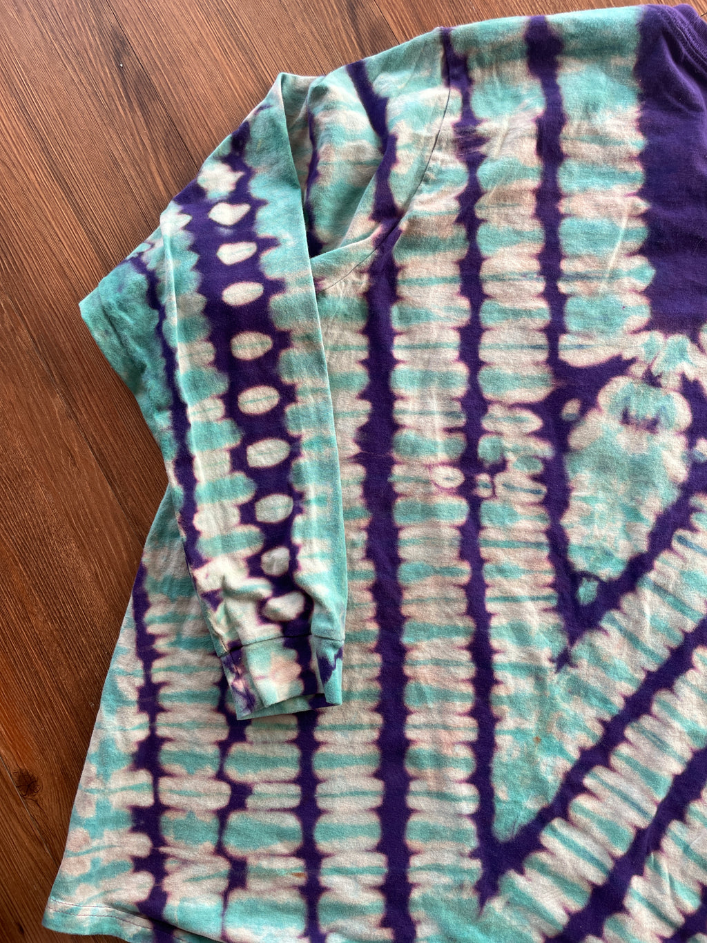 3XL Men’s adidas Handmade Reverse Tie Dye Long Sleeve T-Shirt | Purple and Teal V-Pleated Long Sleeve