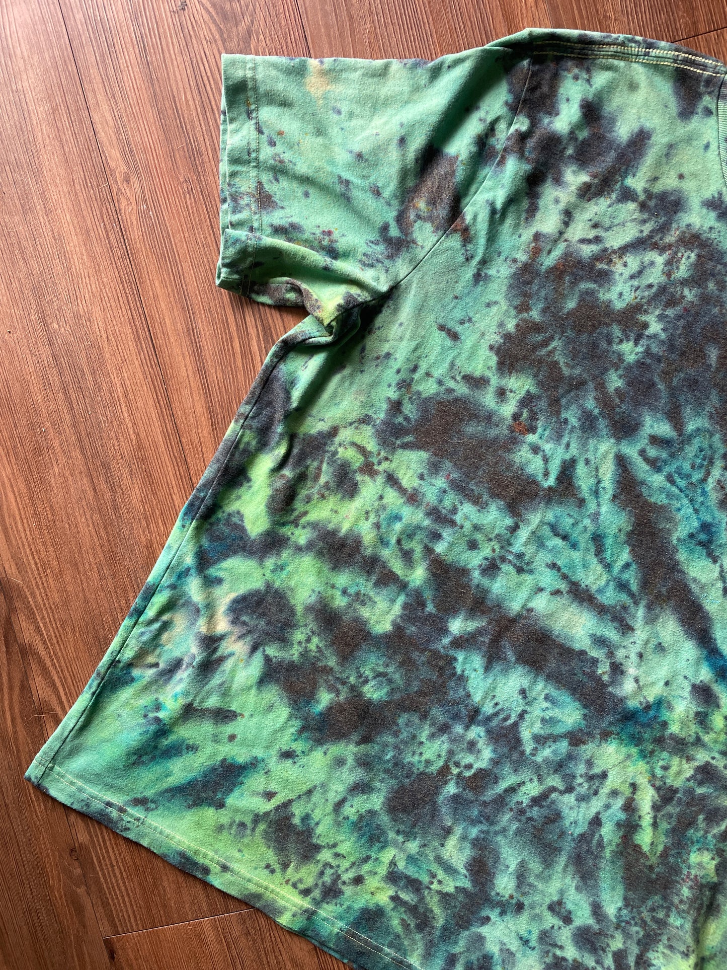 XL Men’s Green Galaxy Dyed Handmade Tie Dye T-Shirt | Shades of Green Tie Dye Short Sleeve