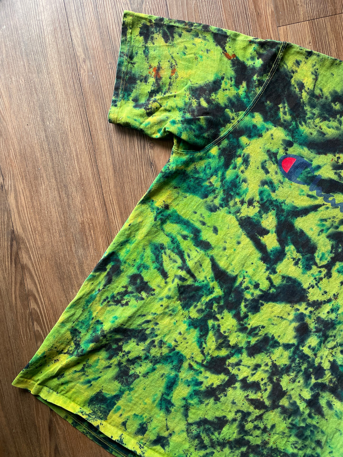 2XL Men’s Champion Handmade Tie Dye T-Shirt | Green and Black Crumpled Tie Dye Short Sleeve