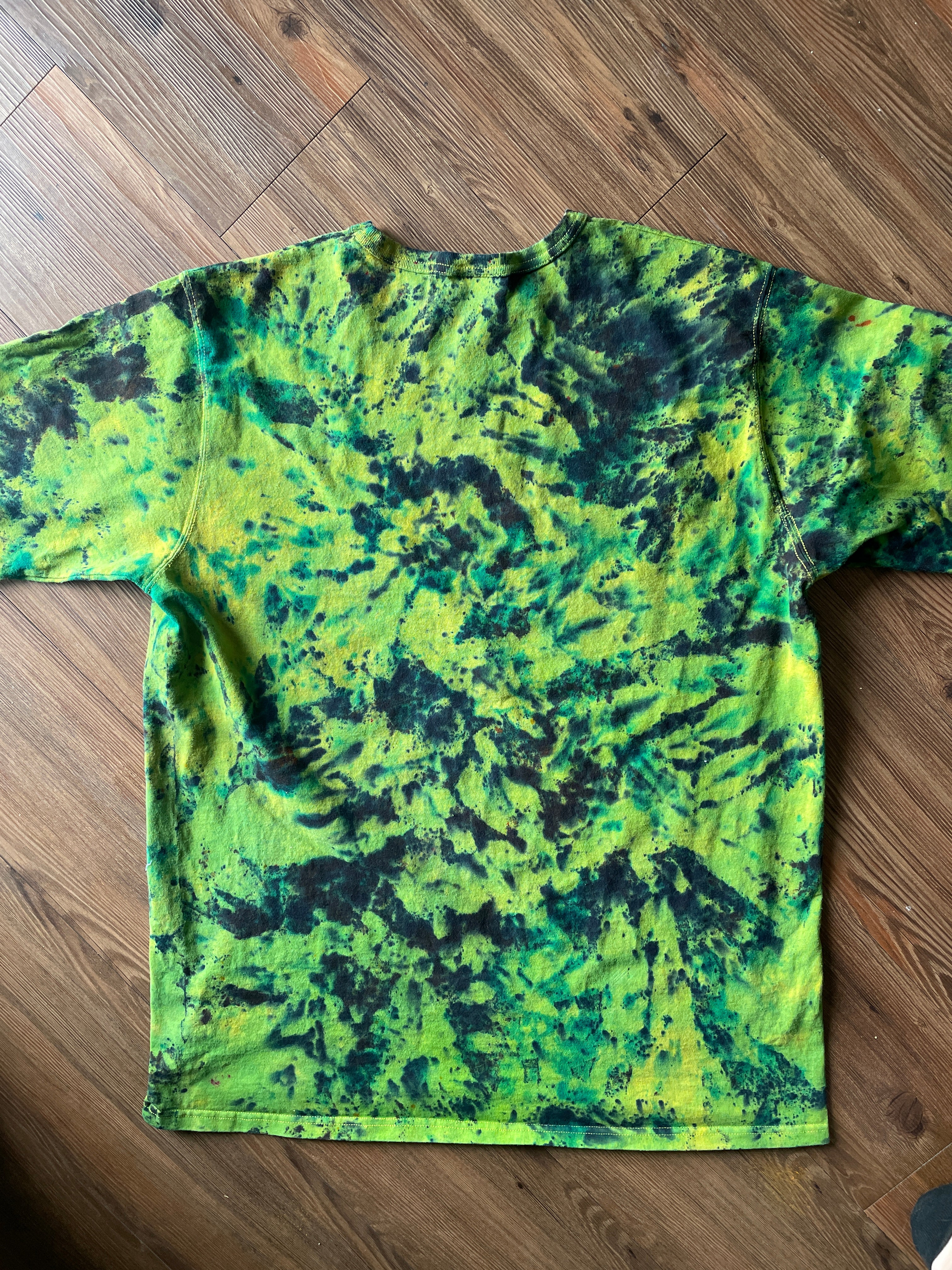 2XL Men’s Champion Handmade Tie Dye T-Shirt | Green and Black Crumpled Tie Dye Short Sleeve