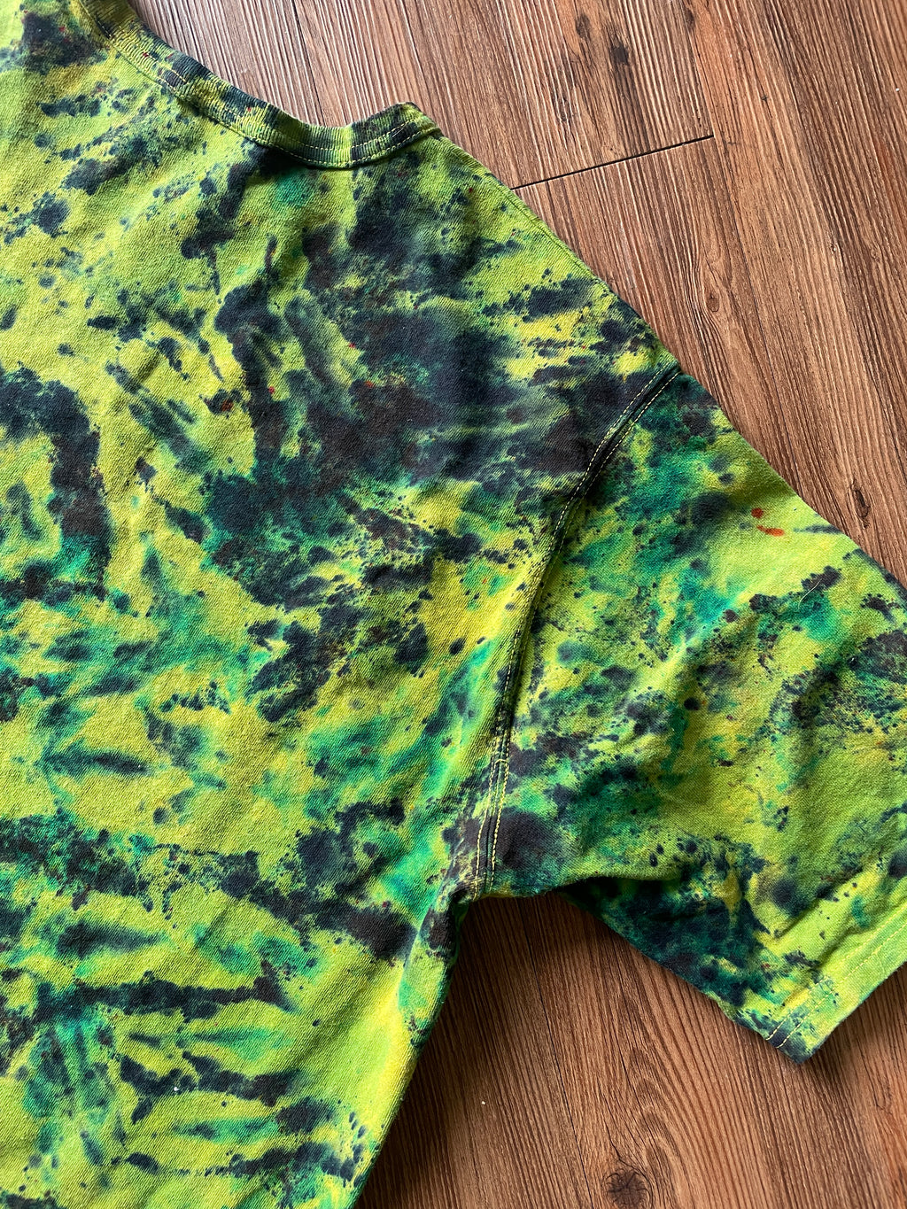 2XL Men’s Champion Handmade Tie Dye T-Shirt | Green and Black Crumpled Tie Dye Short Sleeve