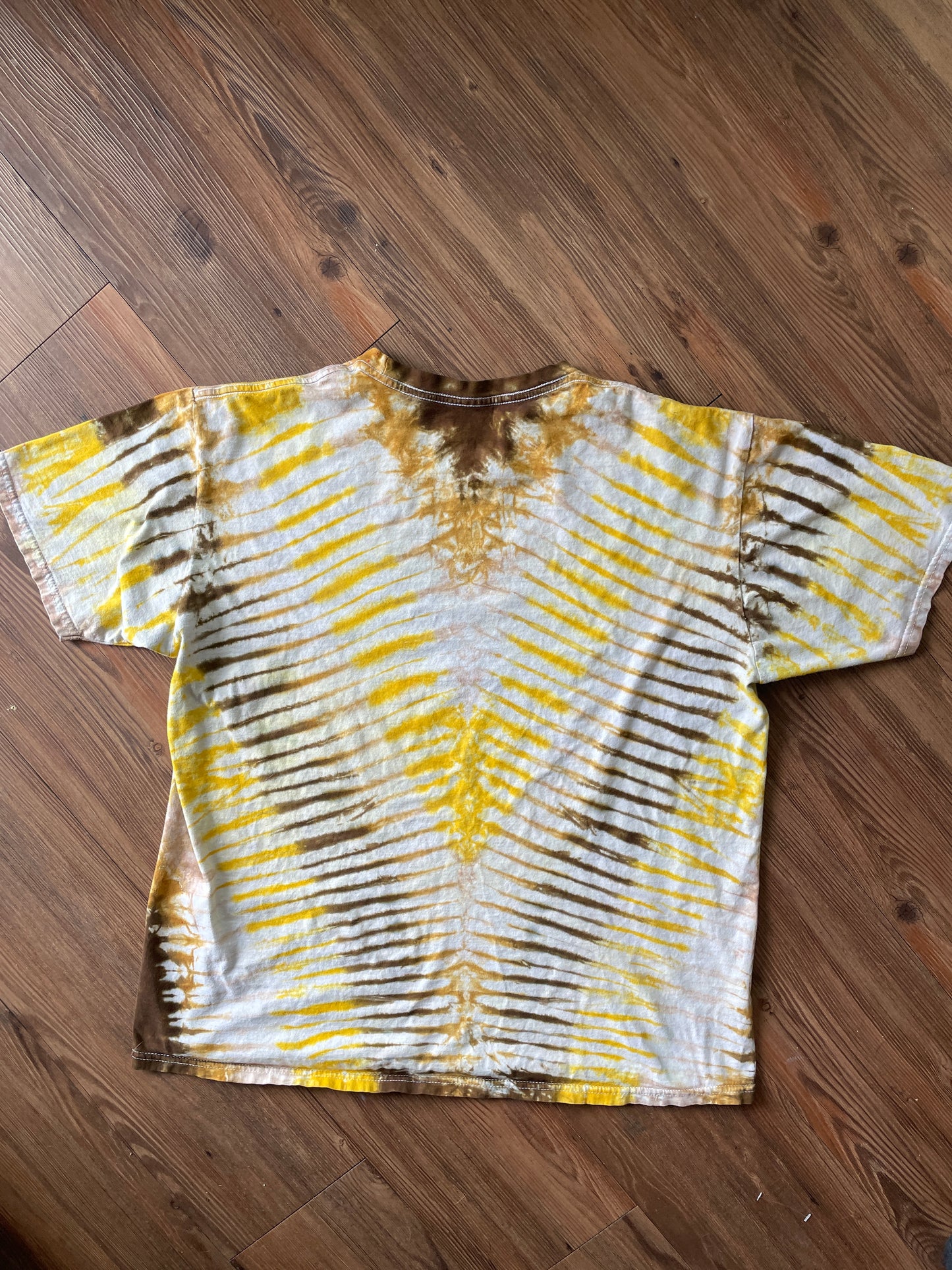 XL Men’s R2-D2 and C3PO Tattooine Handmade Tie Dye T-Shirt | Star Wars Yellow and Brown Short Sleeve
