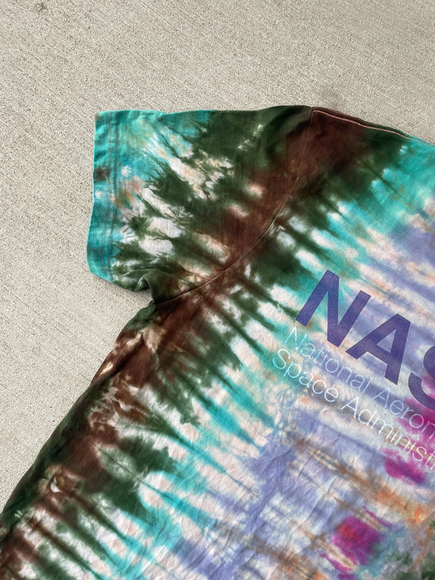 Large Men’s NASA Earth Tones Handmade Tie Dye T-Shirt | Brown and Green Reverse Tie Dye Short Sleeve