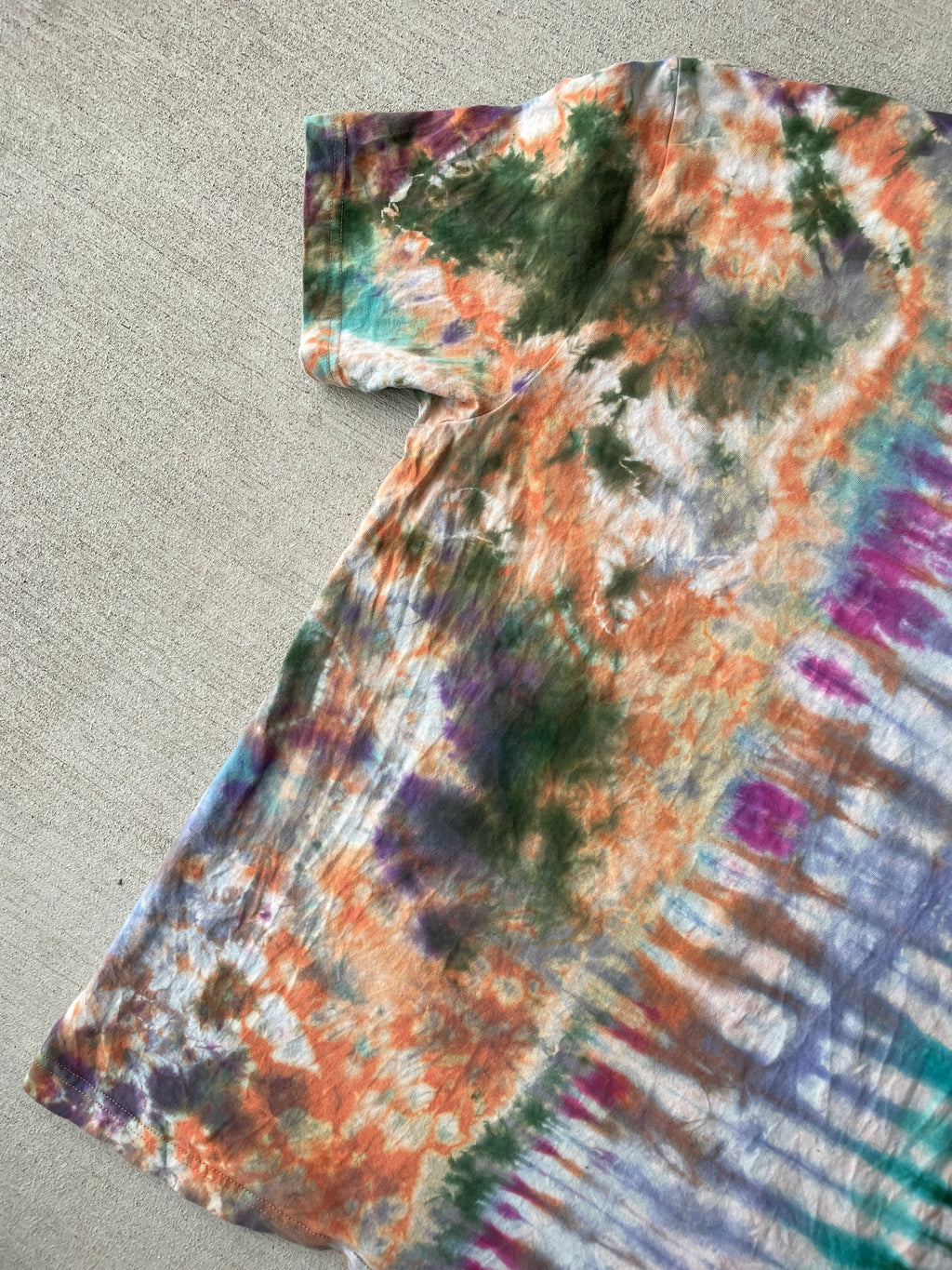 Large Men’s NASA Earth Tones Handmade Tie Dye T-Shirt | Brown and Green Reverse Tie Dye Short Sleeve