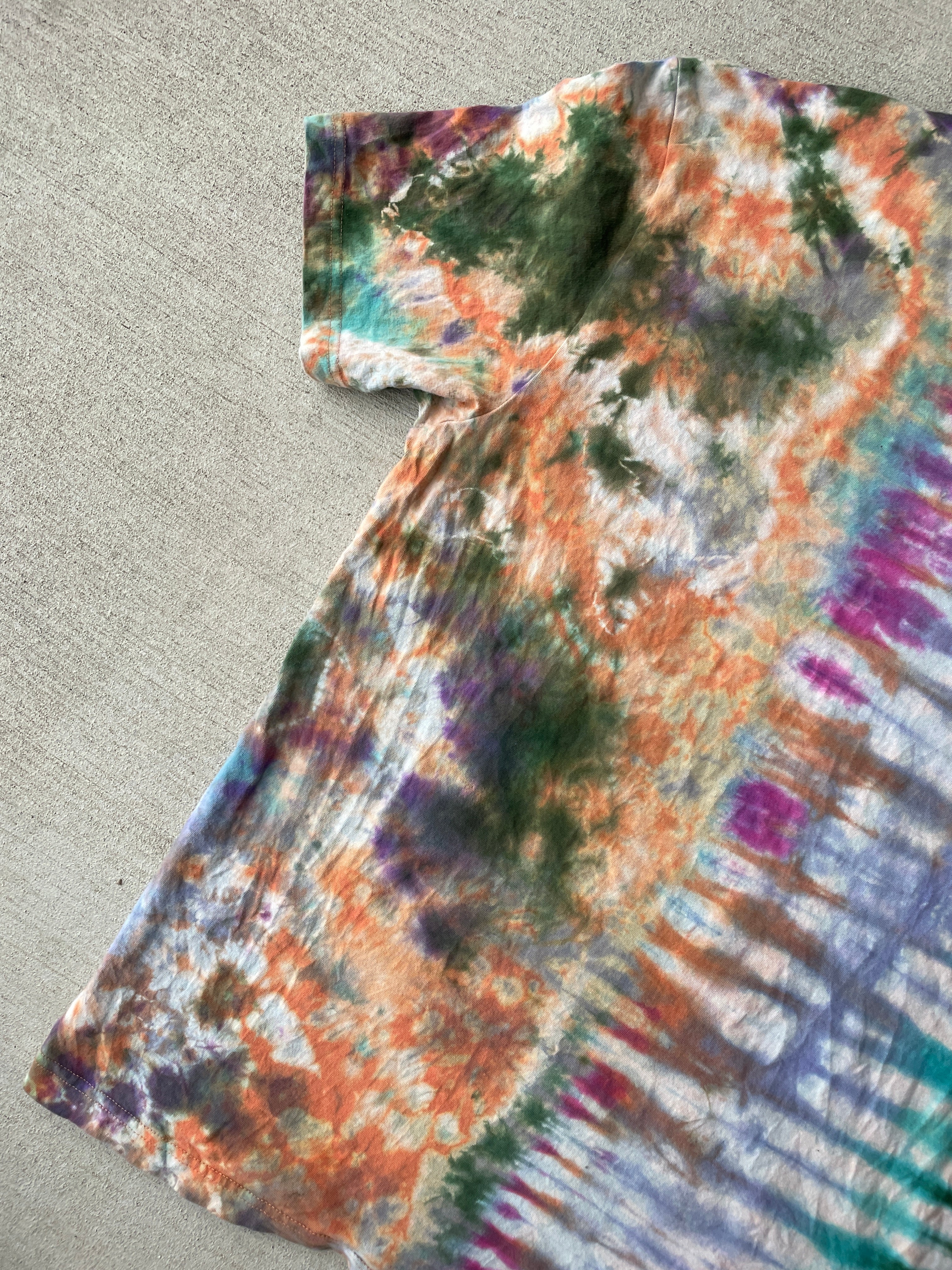 Large Men’s NASA Earth Tones Handmade Tie Dye T-Shirt | Brown and Green Reverse Tie Dye Short Sleeve