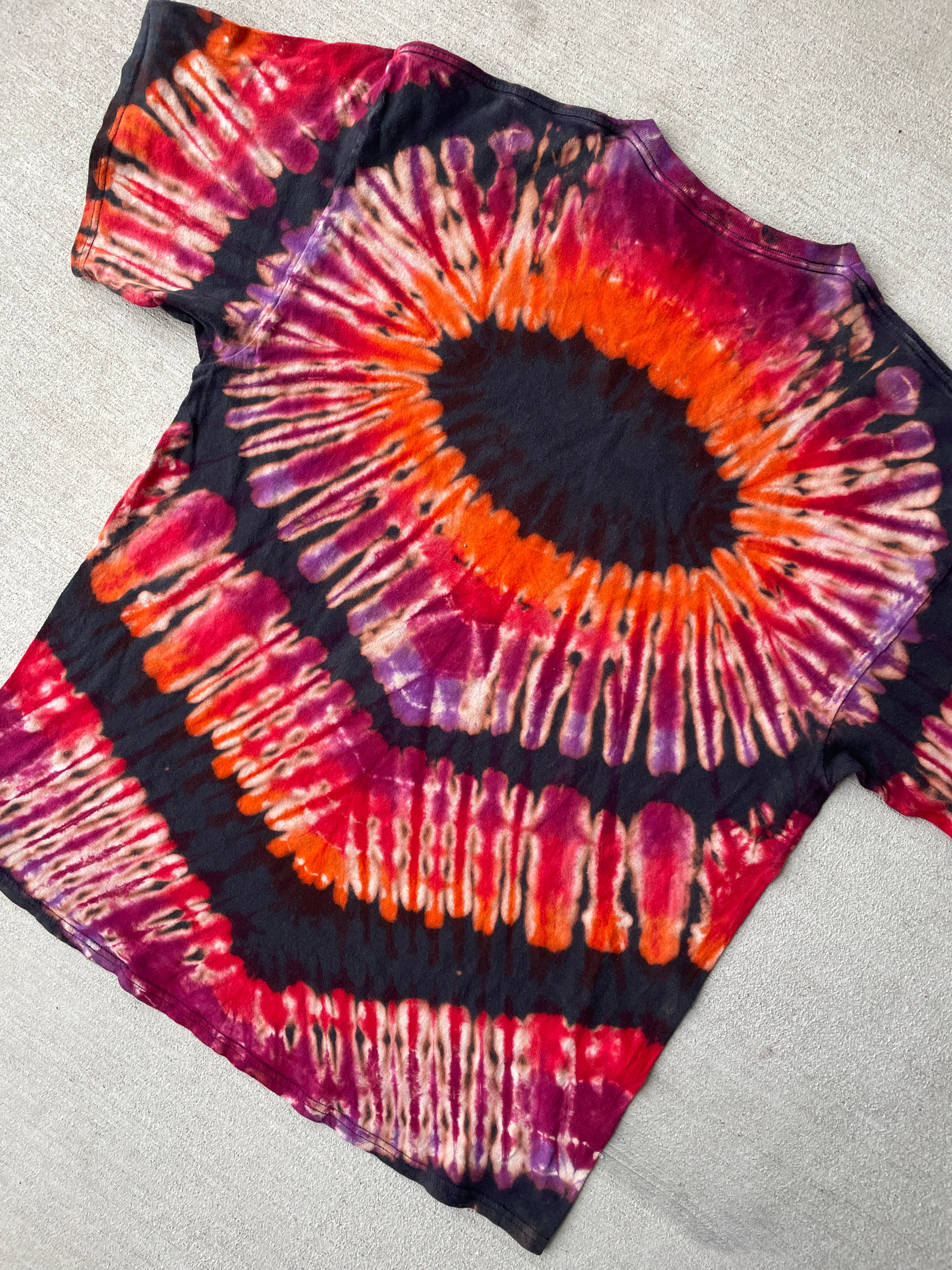 2XL Men’s Batman Handmade Tie Dye T-Shirt | Black and Red Reverse Tie Dye Short Sleeve