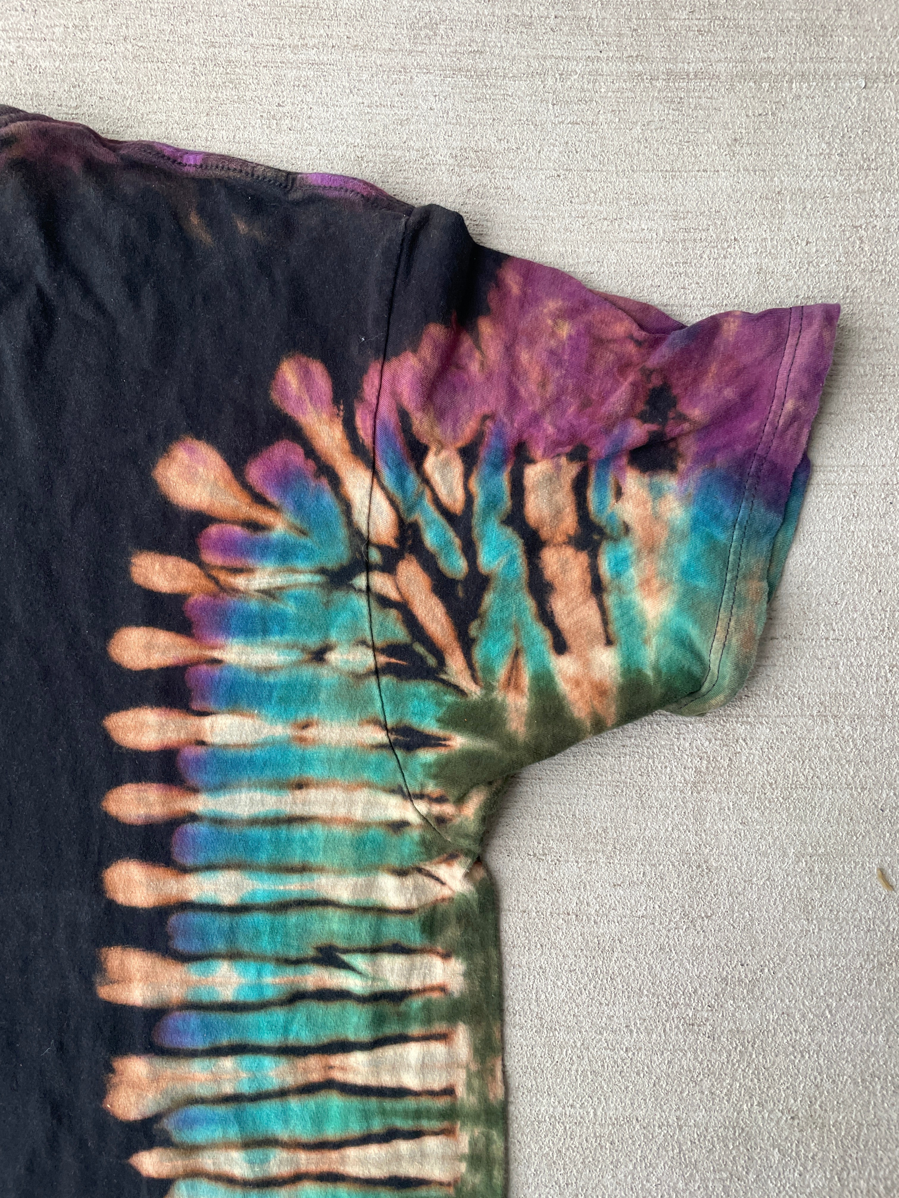 XL Men’s Star Wars Diagrams Handmade Tie Dye T-Shirt | Black and Blue Reverse Tie Dye Short Sleeve