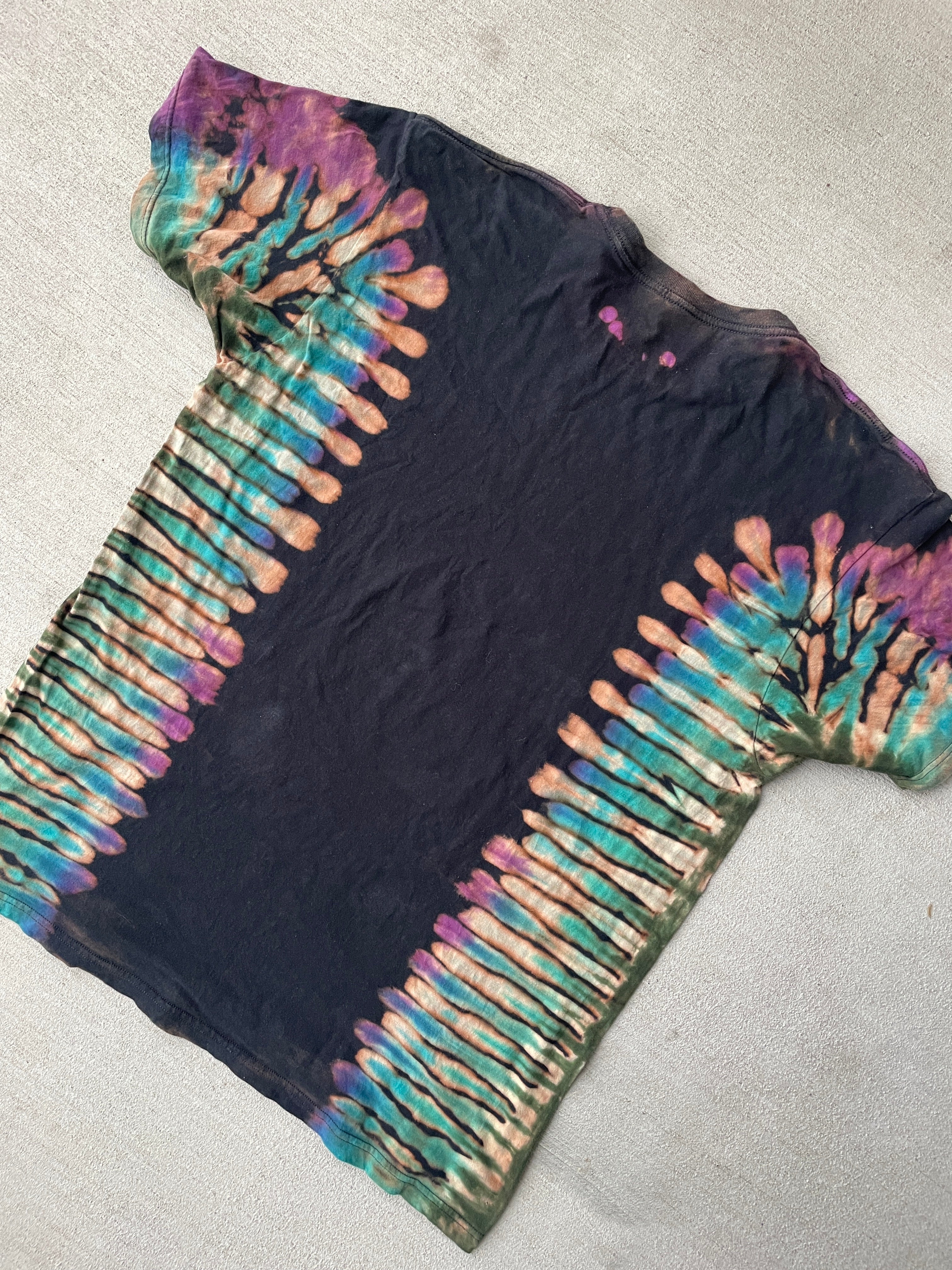 XL Men’s Star Wars Diagrams Handmade Tie Dye T-Shirt | Black and Blue Reverse Tie Dye Short Sleeve