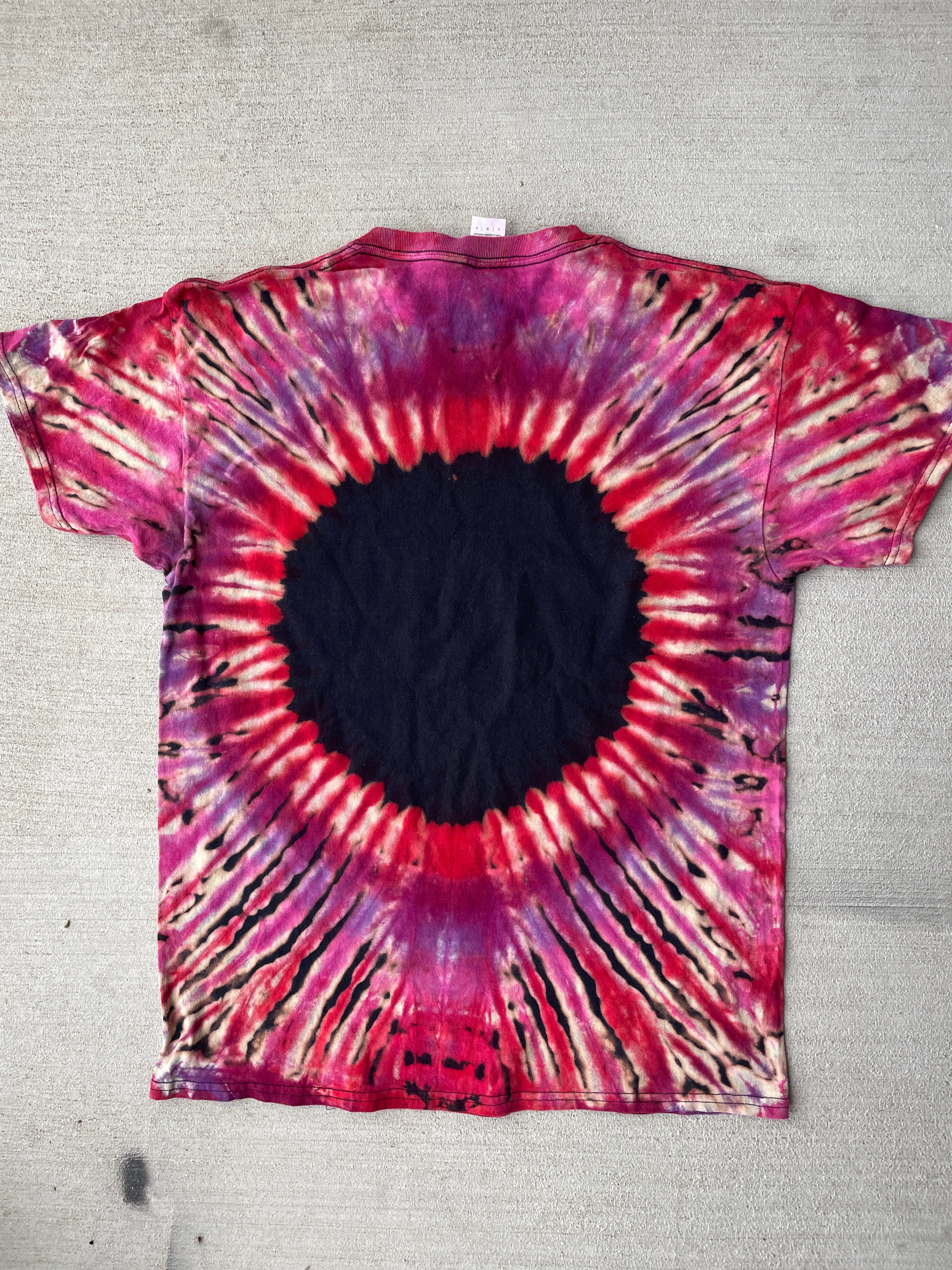 Large Men’s Princess Leia Fight Like a Girl Handmade Tie Dye T-Shirt | Star Wars Reverse Tie Dye Short Sleeve