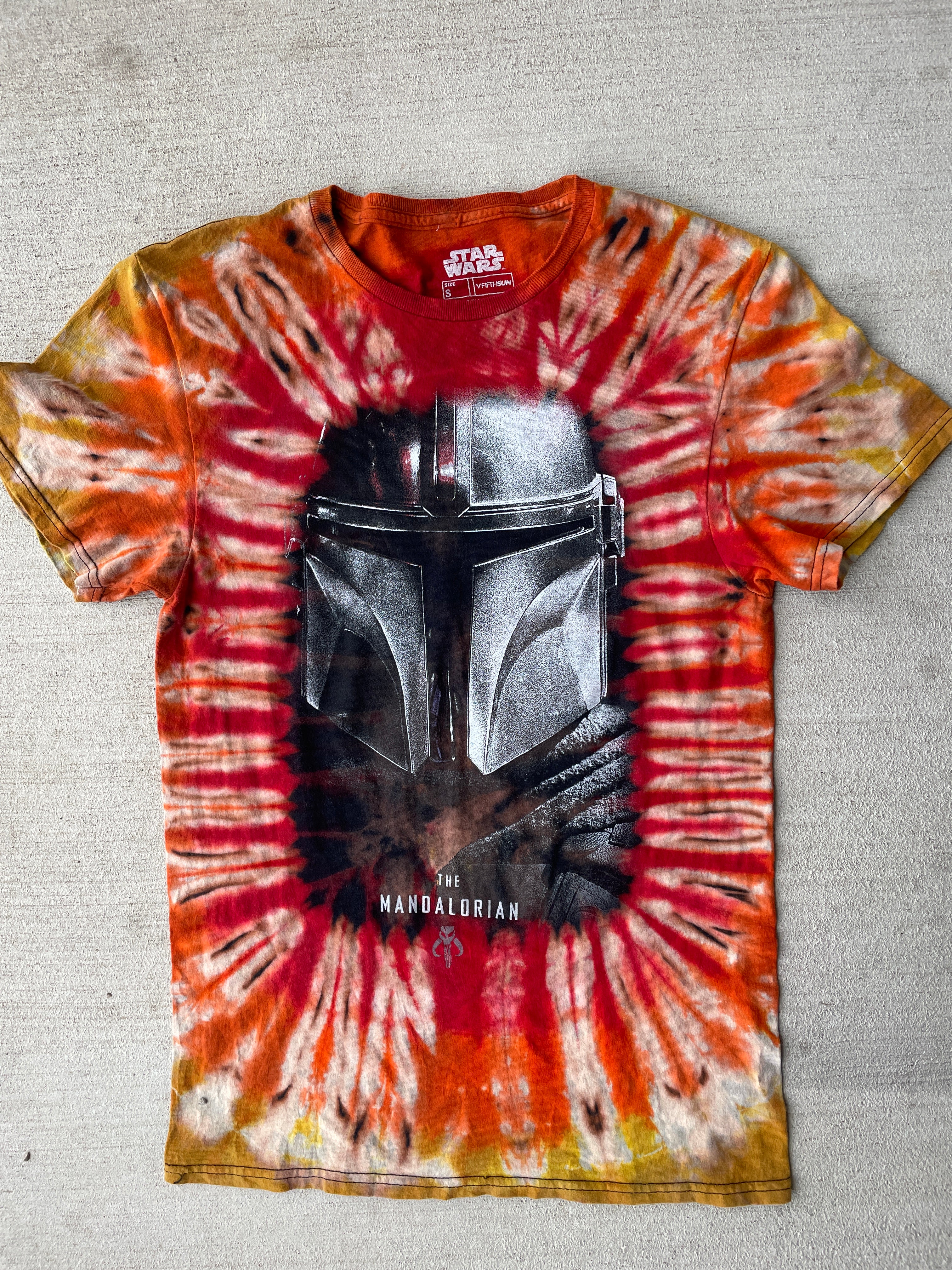 Small Women’s The Mandalorian Handmade Tie Dye T-Shirt | Star Wars Reverse Tie Dye Short Sleeve