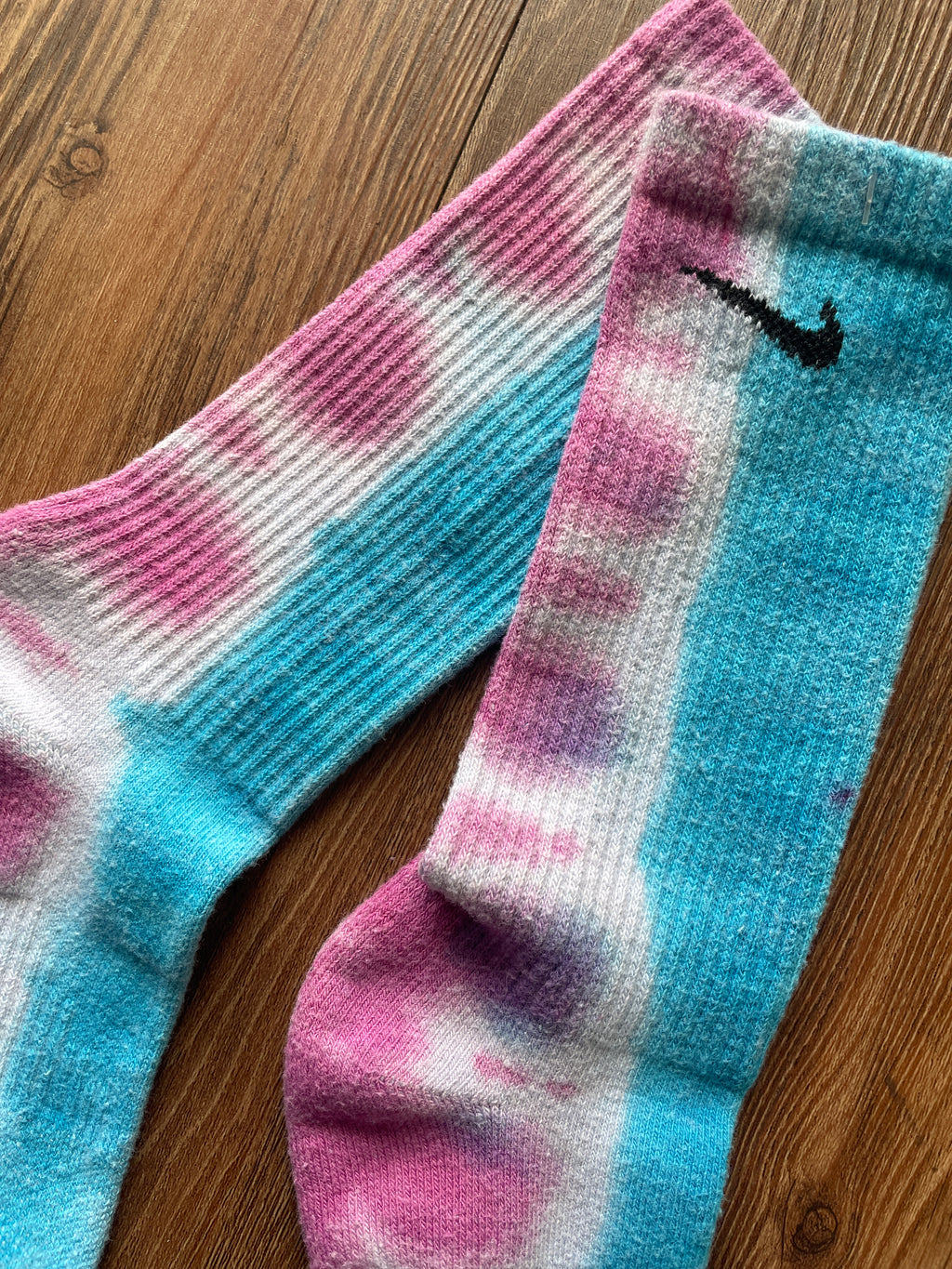 Blue, Pink, and White Tie Dye Nike Dri-FIT Everyday Plus Training Socks - Size Medium (Men's 6-8/Women's 7-10)