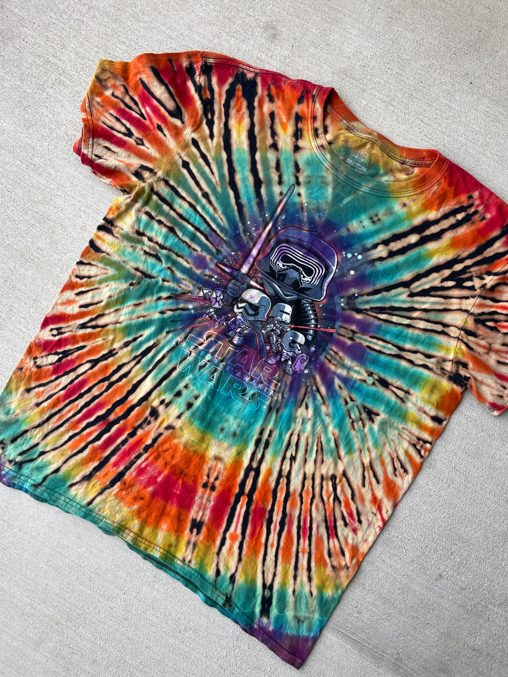 XL Men’s The Force Awakens Handmade Tie Dye T-Shirt | Star  Wars Rainbow Reverse Tie Dye Short Sleeve