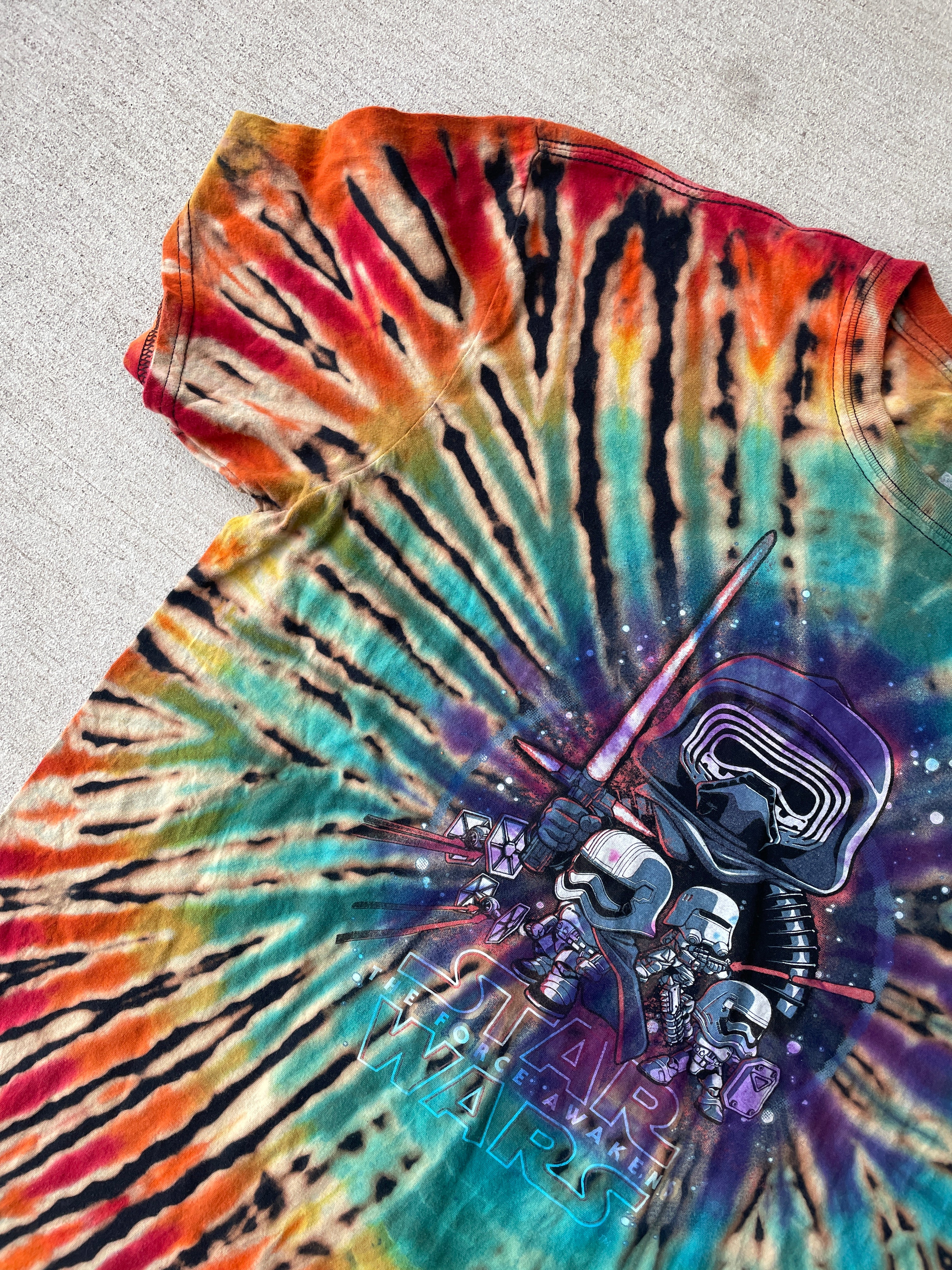 XL Men’s The Force Awakens Handmade Tie Dye T-Shirt | Star  Wars Rainbow Reverse Tie Dye Short Sleeve