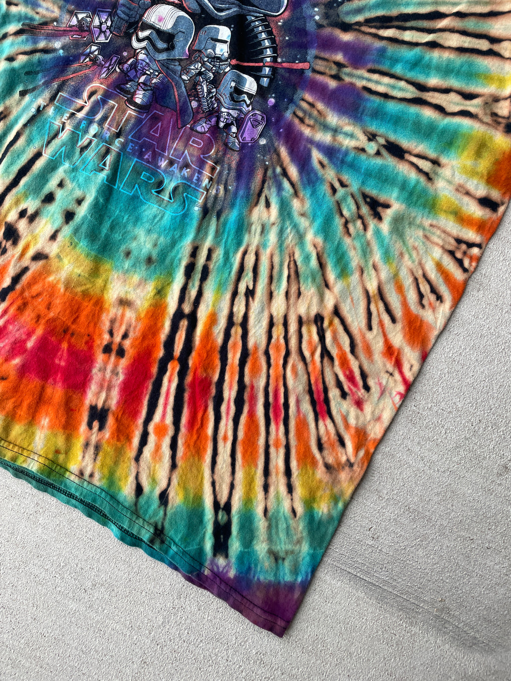 XL Men’s The Force Awakens Handmade Tie Dye T-Shirt | Star  Wars Rainbow Reverse Tie Dye Short Sleeve
