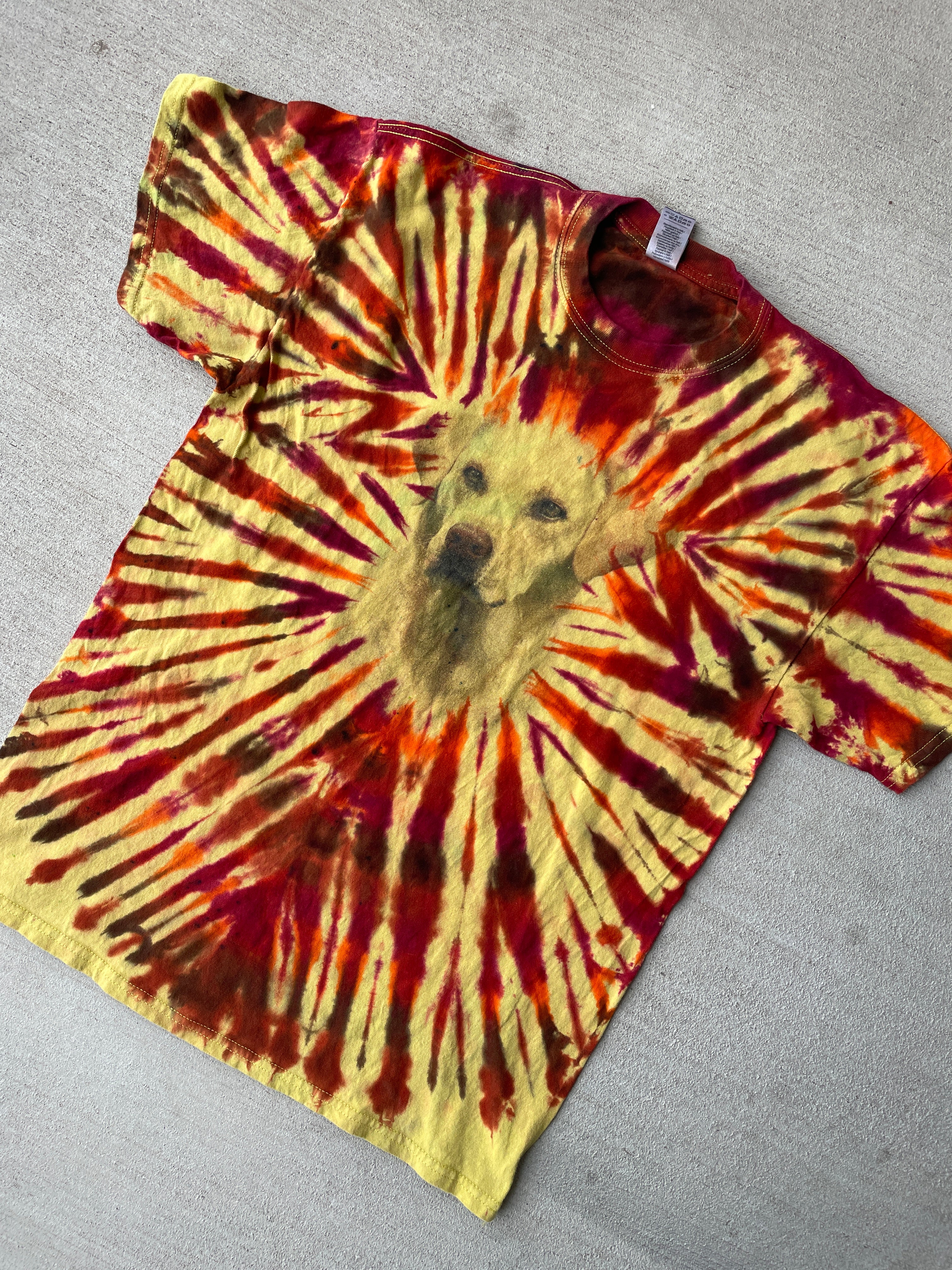 Medium Men’s Yellow Lab Handmade Tie Dye T-Shirt | Good Dog Tie Dye Short Sleeve