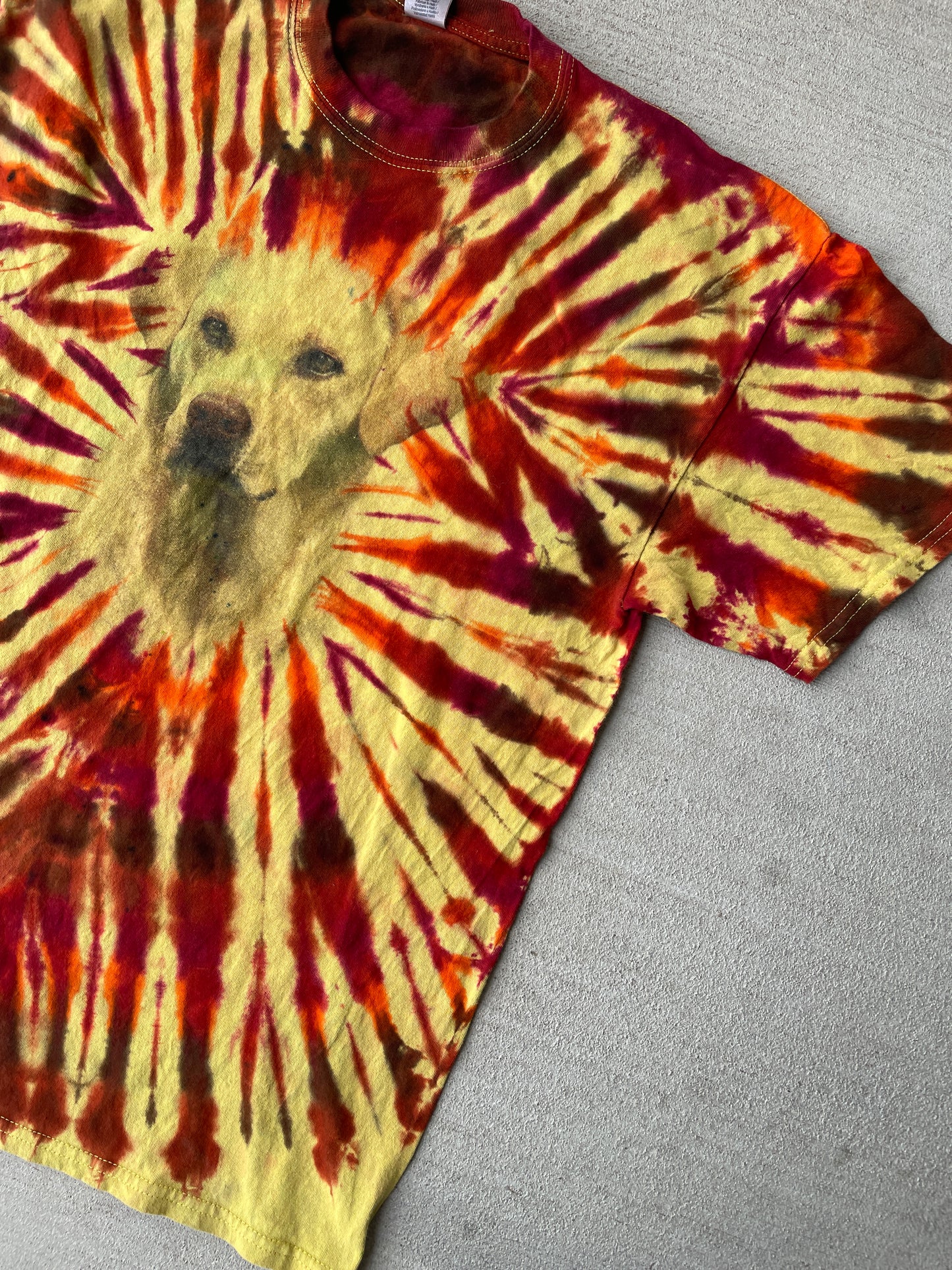 Medium Men’s Yellow Lab Handmade Tie Dye T-Shirt | Good Dog Tie Dye Short Sleeve