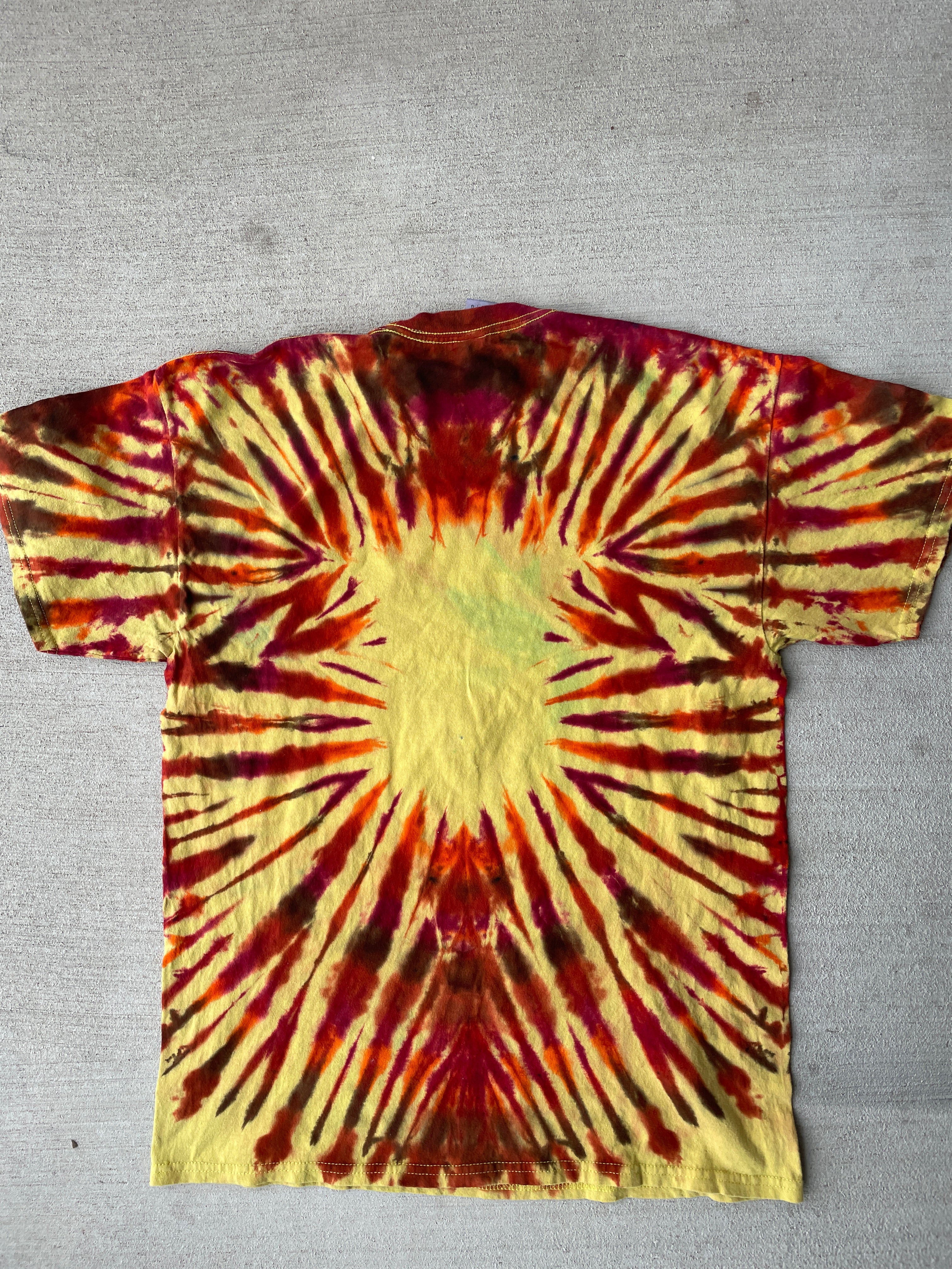 Medium Men’s Yellow Lab Handmade Tie Dye T-Shirt | Good Dog Tie Dye Short Sleeve