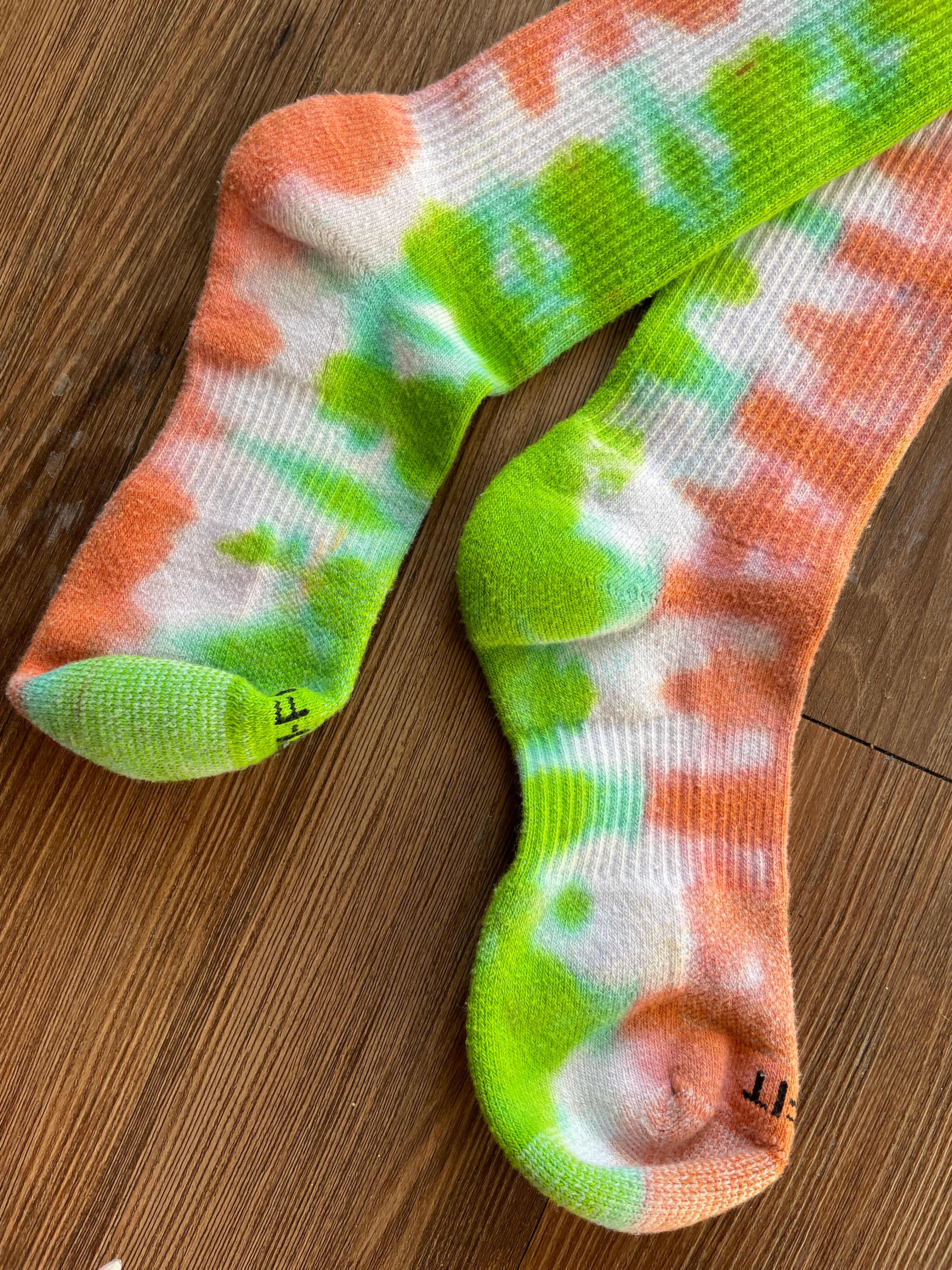 Orange, Green, and White Watermelon Tie Dye Nike Dri-FIT Everyday Plus Training Socks - Size Medium (Men's 6-8/Women's 7-10)