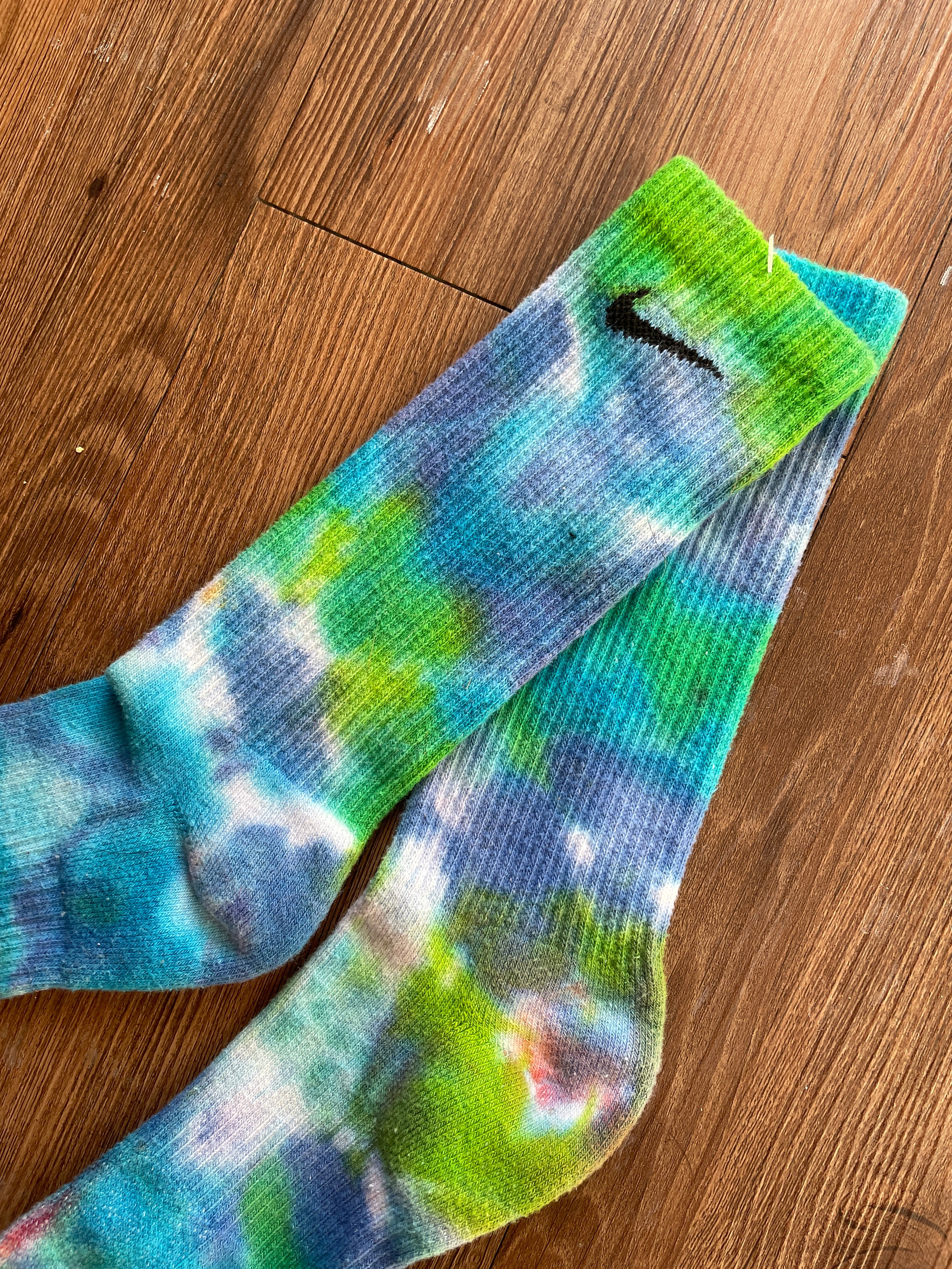 Blue and Green Dye Nike Dri-FIT Everyday Plus Training Socks - Size Large (Men's 8-12/Women's 10+)