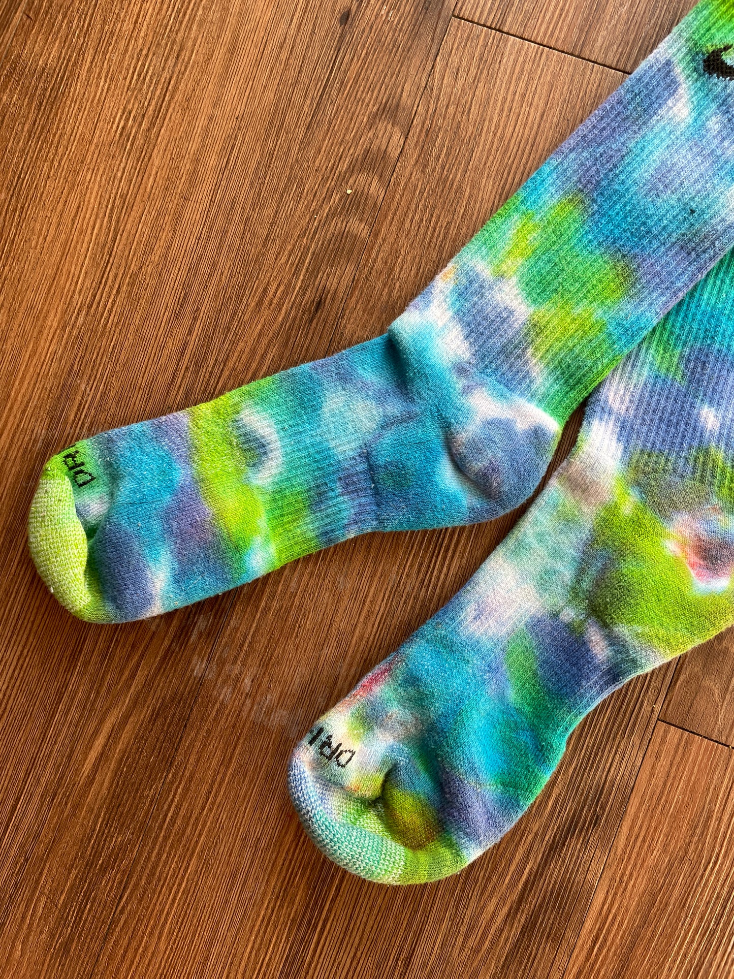 Blue and Green Dye Nike Dri-FIT Everyday Plus Training Socks - Size Large (Men's 8-12/Women's 10+)