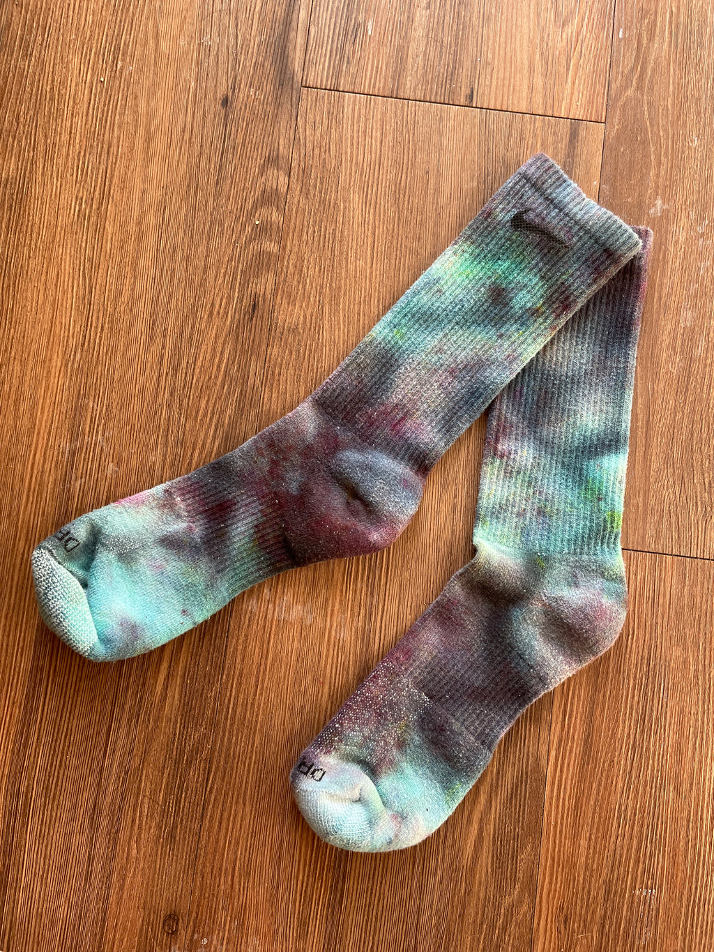 Teal and Black Galaxy Tie Dye Nike Dri-FIT Everyday Plus Training Socks - Size Large (Men's 8-12/Women's 10+)
