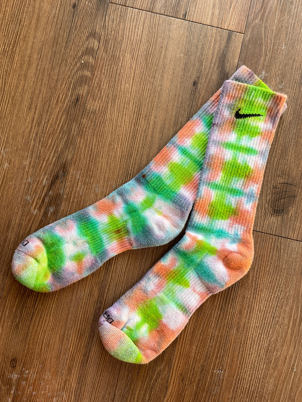 Blue, Green, and Orange Tie Dye Nike Dri-FIT Everyday Plus Training Socks - Size Large (Men's 8-12/Women's 10+)
