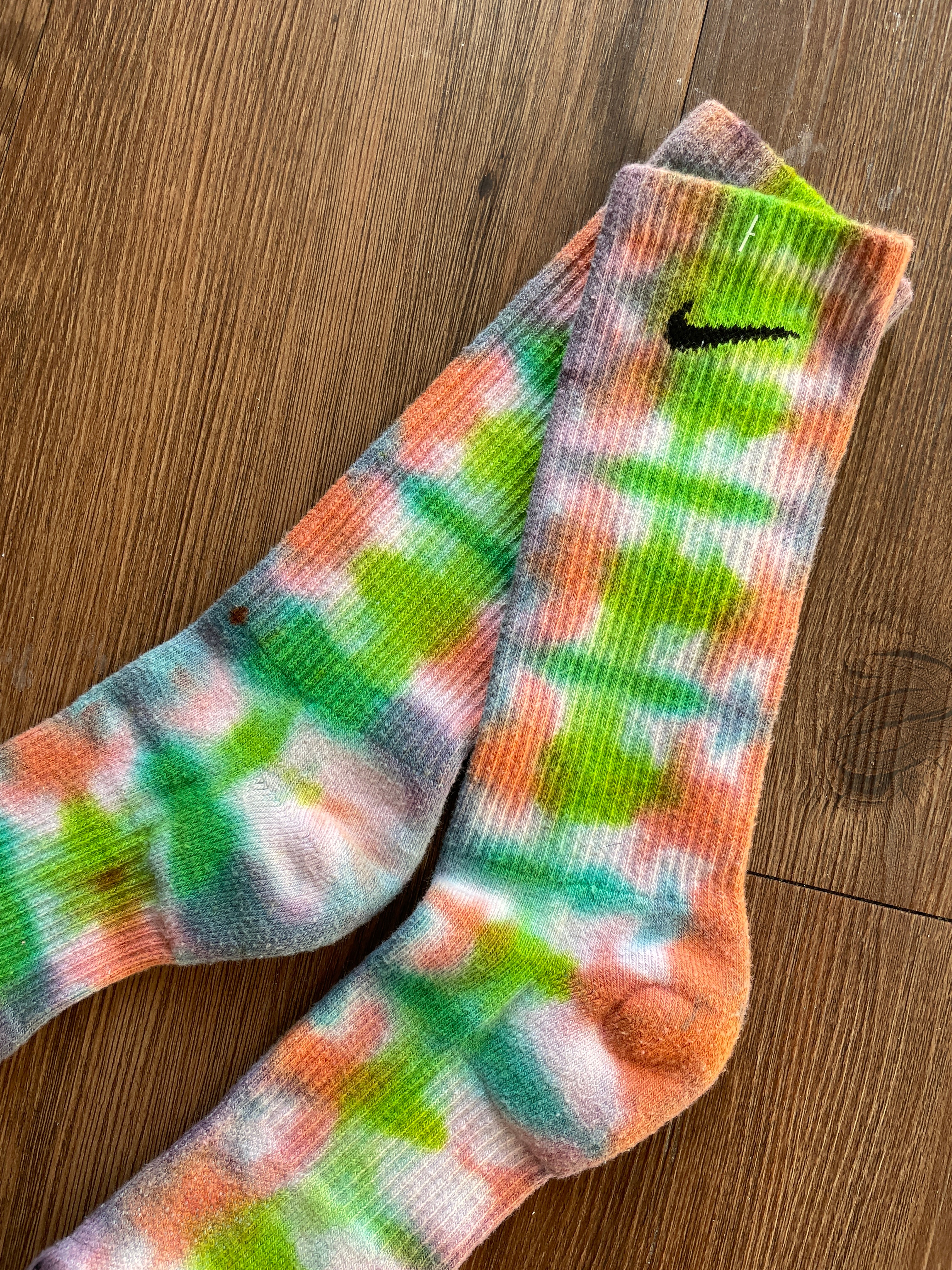 Blue, Green, and Orange Tie Dye Nike Dri-FIT Everyday Plus Training Socks - Size Large (Men's 8-12/Women's 10+)