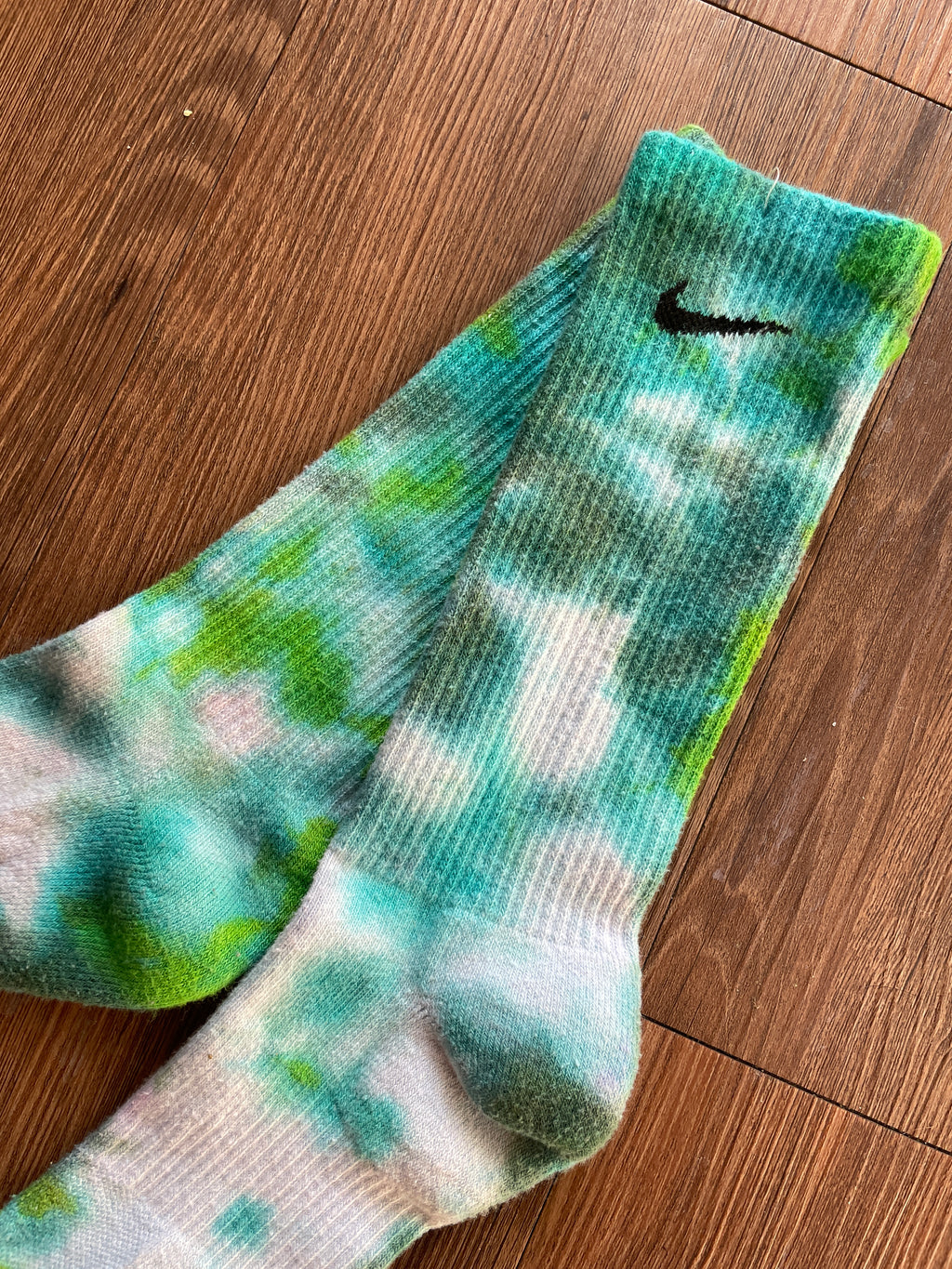 Shades of Green Tie Dye Nike Dri-FIT Everyday Plus Training Socks - Size Large (Men's 8-12/Women's 10+)