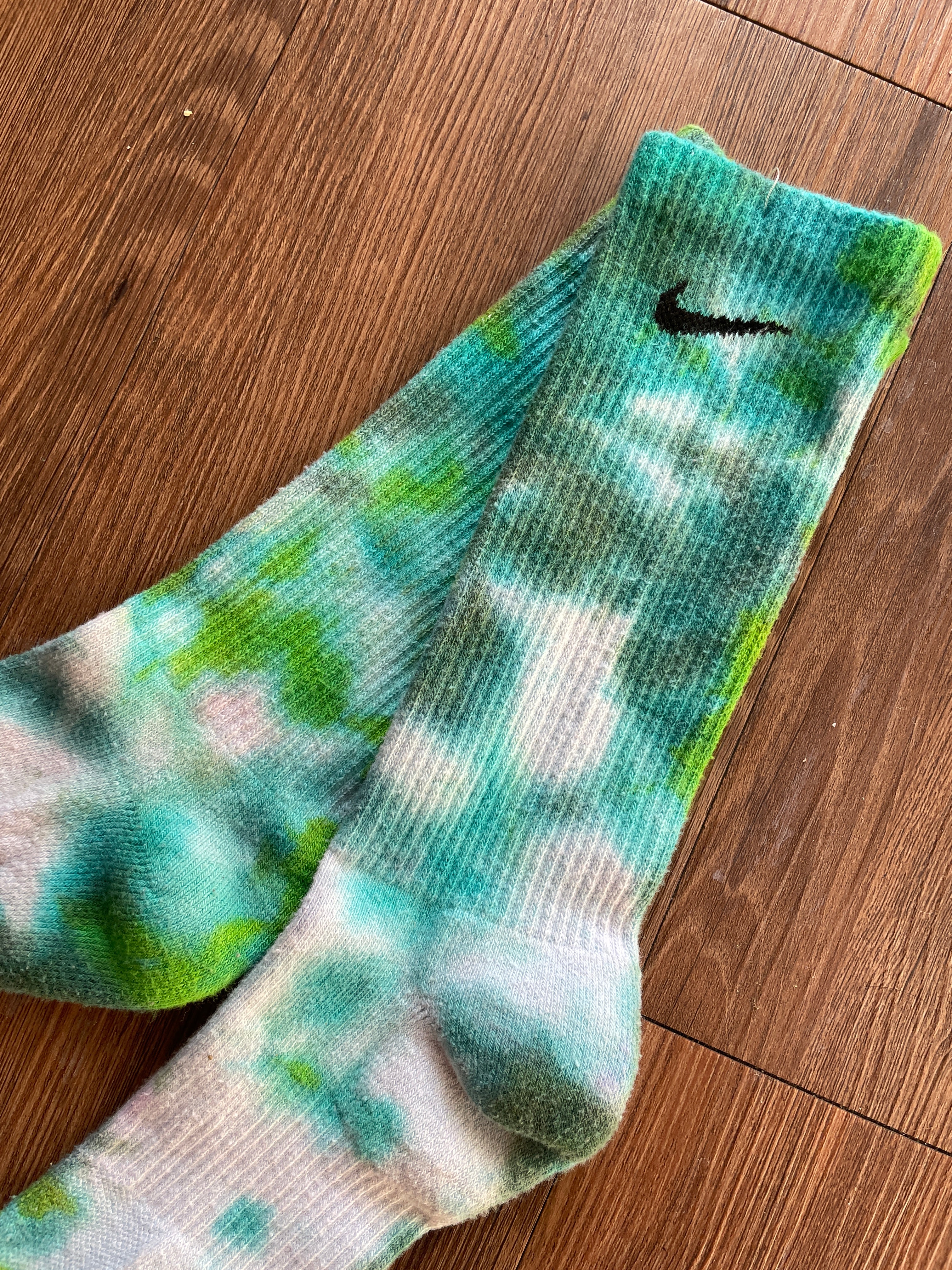 Shades of Green Tie Dye Nike Dri-FIT Everyday Plus Training Socks - Size Large (Men's 8-12/Women's 10+)