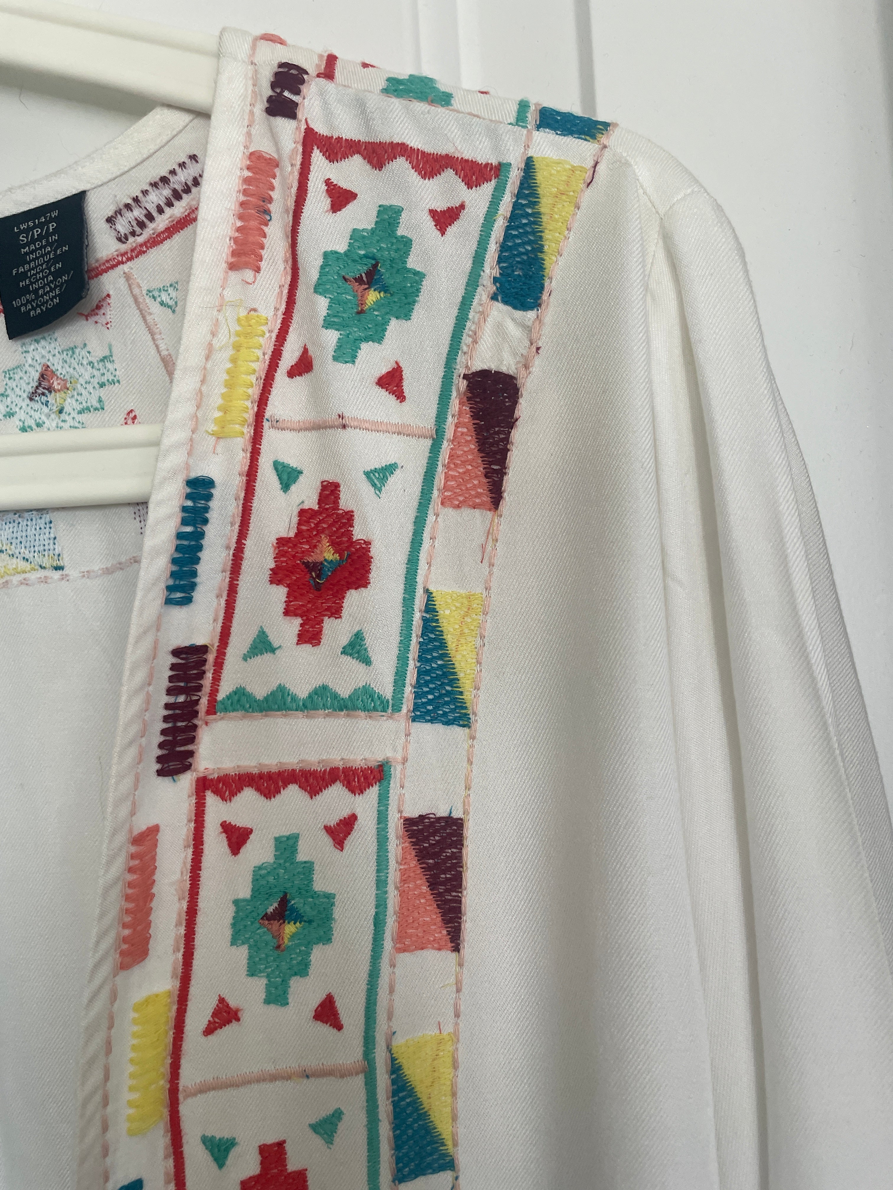 Women’s Small Wrangler Embroidered Duster | White Kimono With Southwestern Accents