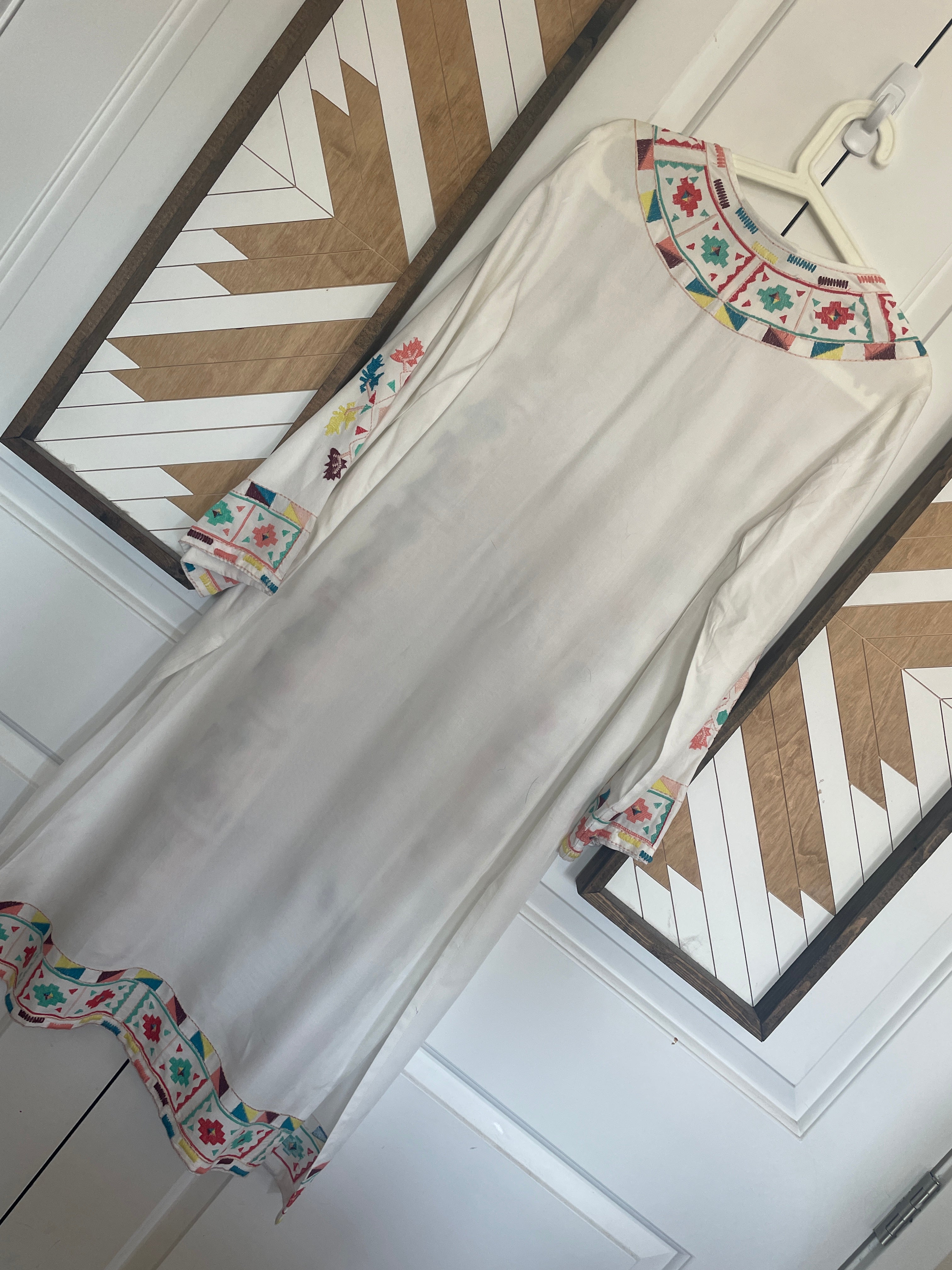 Women’s Small Wrangler Embroidered Duster | White Kimono With Southwestern Accents