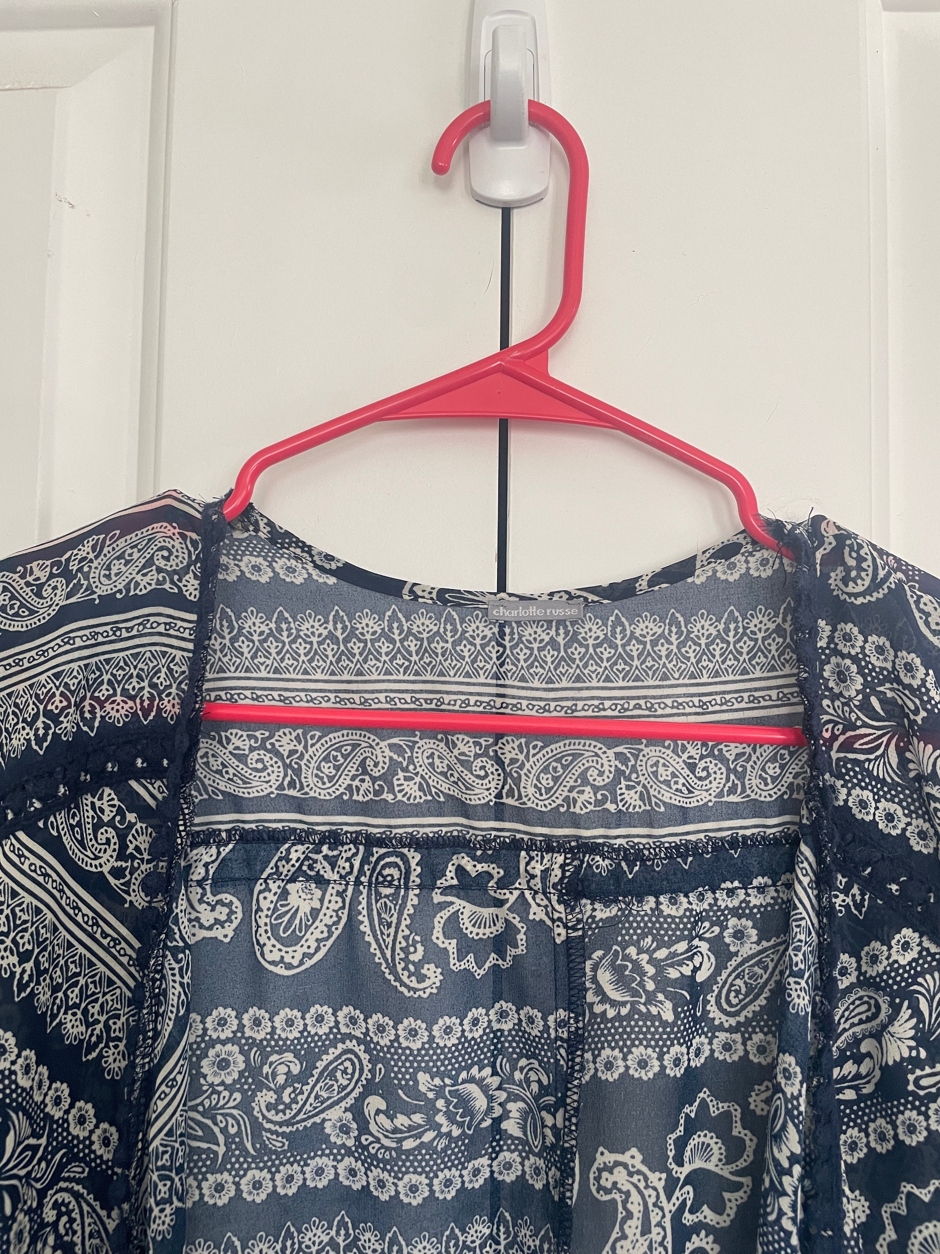 Women’s Small Charlotte Russe Navy Blue and White Paisley Sheer Kimono Duster