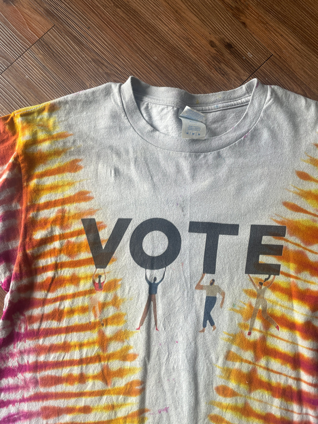 Medium Men’s VOTE Handmade Tie Dye T-Shirt | Warm Tones Earth Tones V-Pleated Tie Dye Short Sleeve