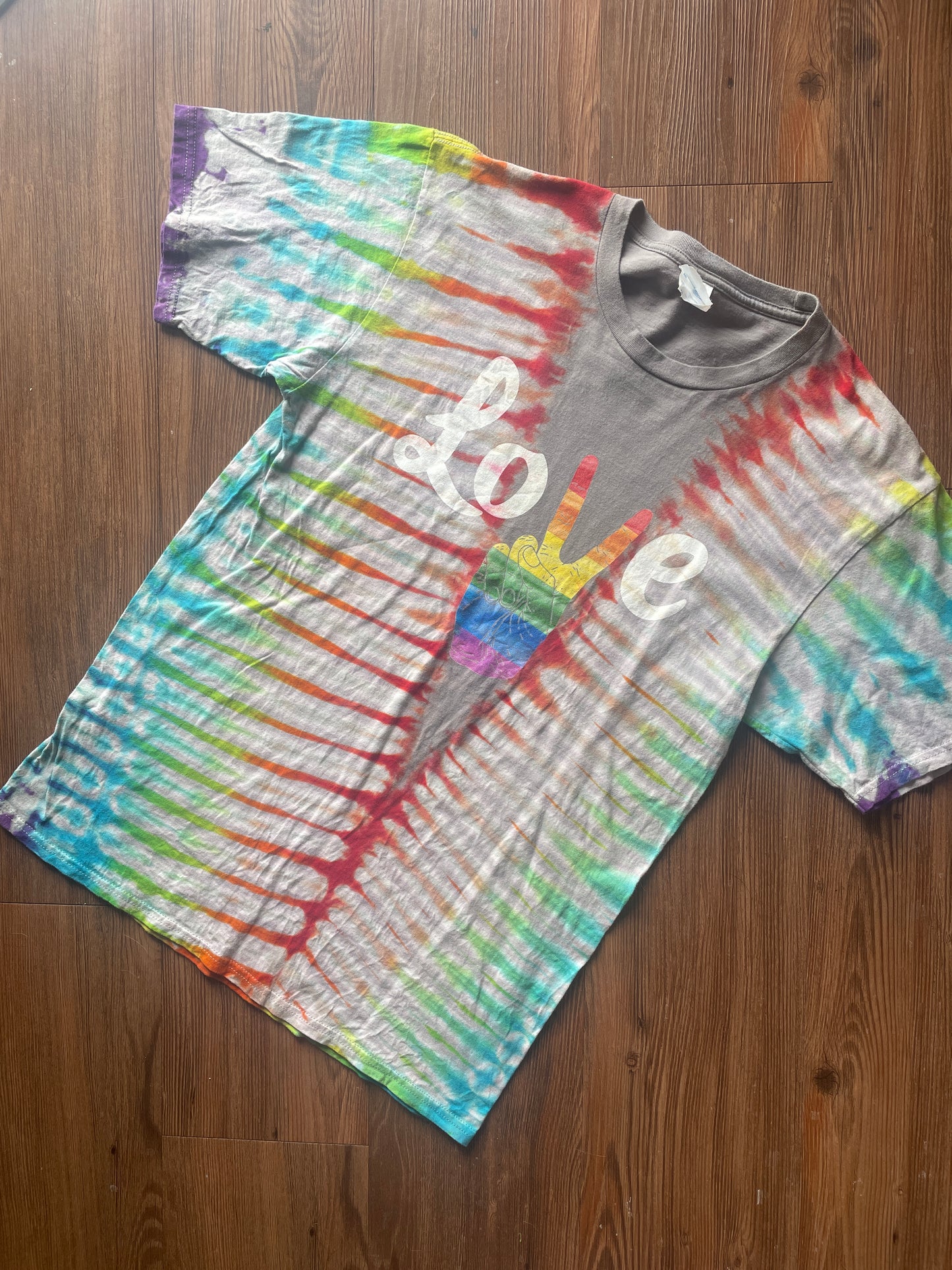 Medium Men’s Peace Love PRIDE Handmade Tie Dye T-Shirt | Gray Rainbow V-Pleated Tie Dye Short Sleeve