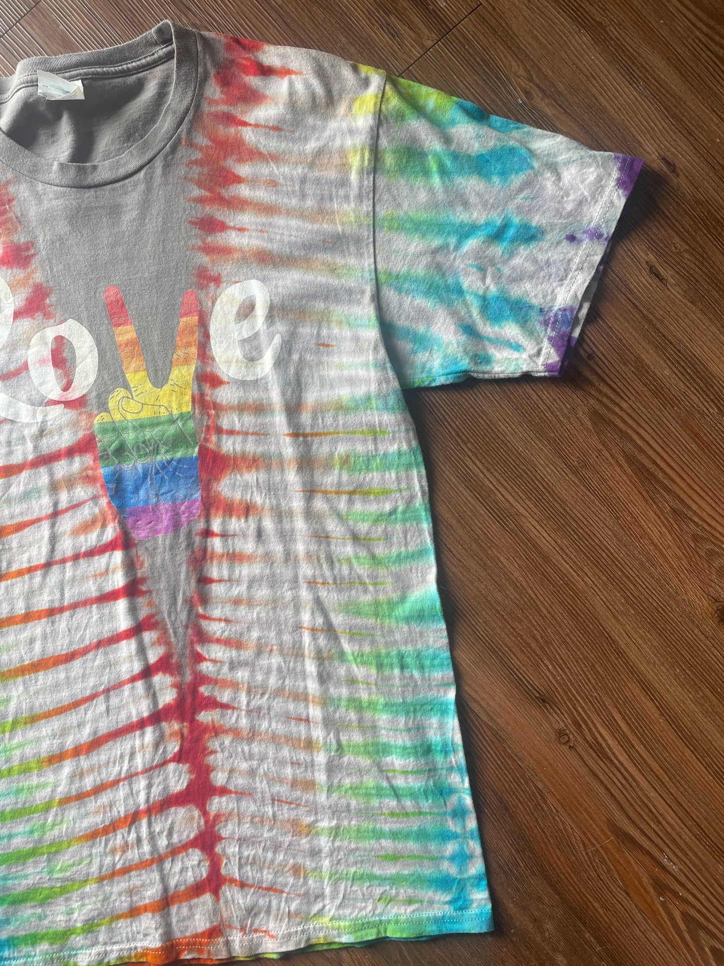 Medium Men’s Peace Love PRIDE Handmade Tie Dye T-Shirt | Gray Rainbow V-Pleated Tie Dye Short Sleeve