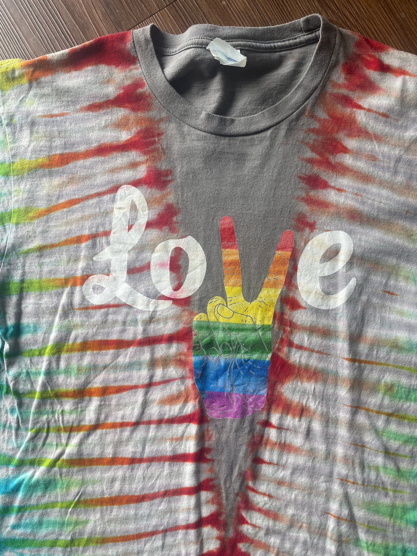 Medium Men’s Peace Love PRIDE Handmade Tie Dye T-Shirt | Gray Rainbow V-Pleated Tie Dye Short Sleeve