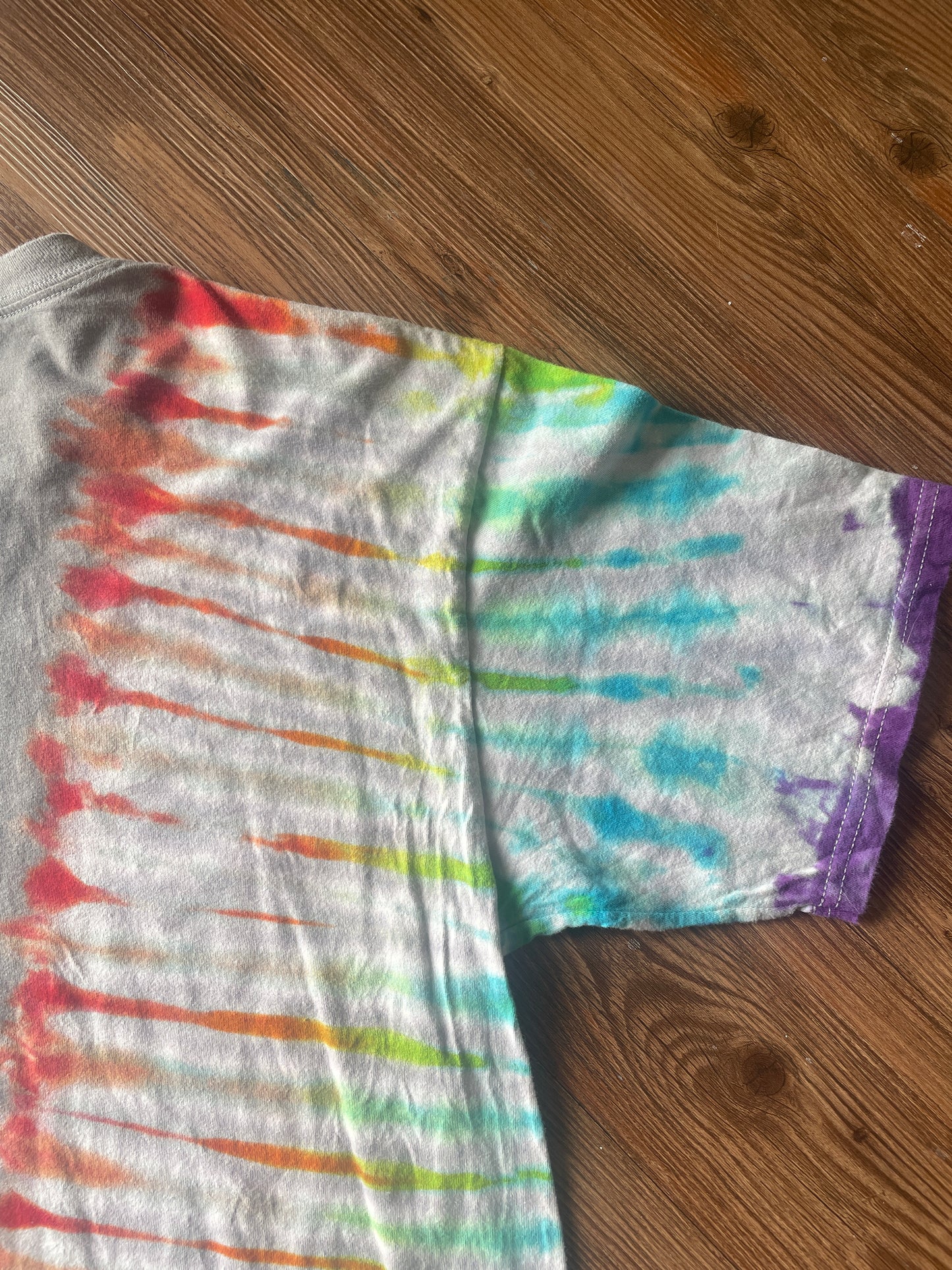 Medium Men’s Peace Love PRIDE Handmade Tie Dye T-Shirt | Gray Rainbow V-Pleated Tie Dye Short Sleeve