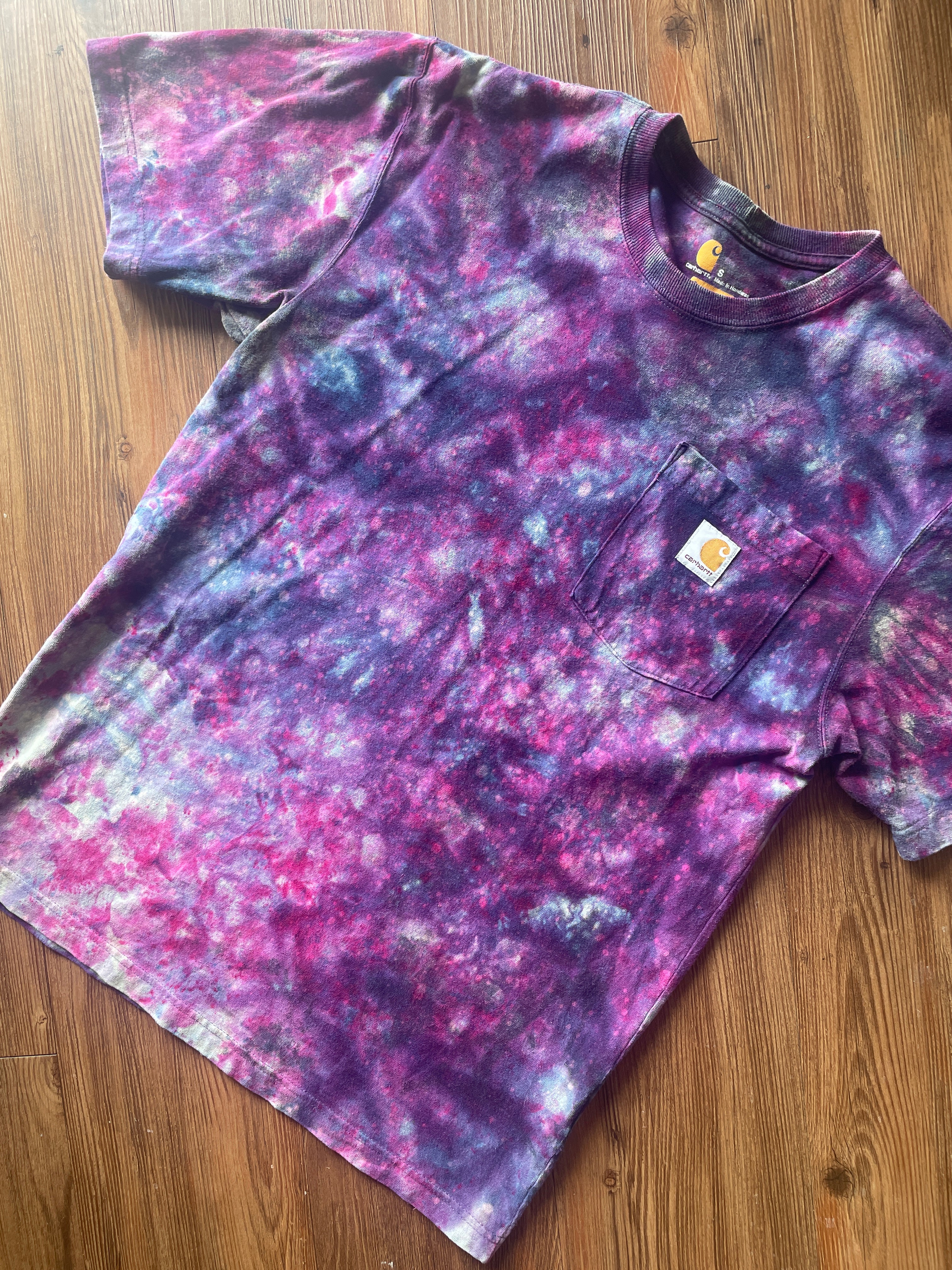 Small Men’s Carhartt Galaxy Tie Dye Handmade T-Shirt | Purple and Blue Reverse Tie Dye Short Sleeve
