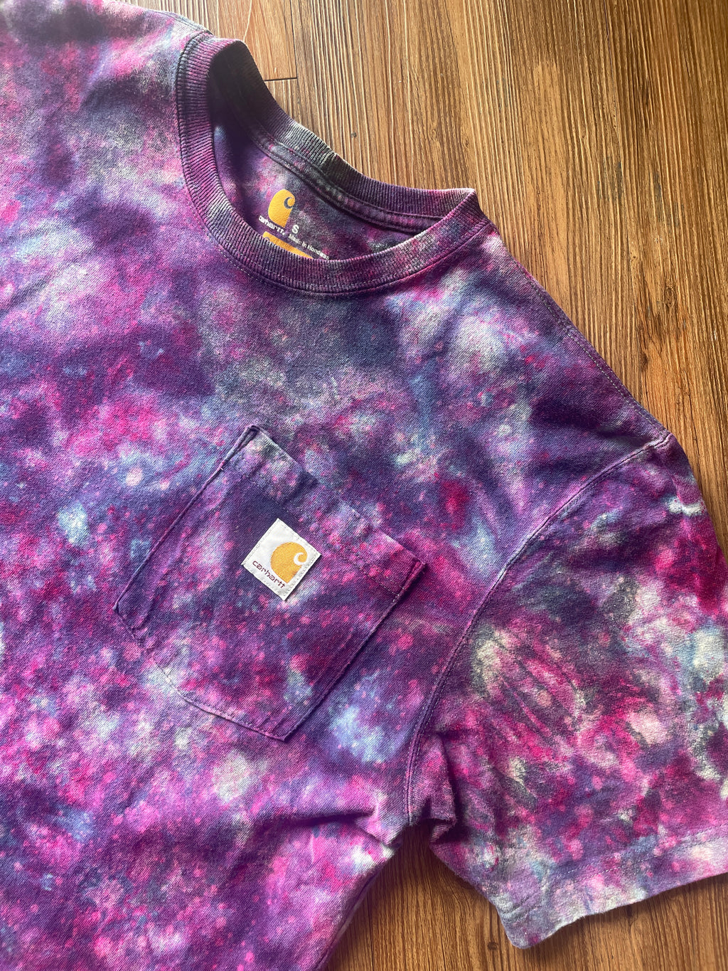 Small Men’s Carhartt Galaxy Tie Dye Handmade T-Shirt | Purple and Blue Reverse Tie Dye Short Sleeve