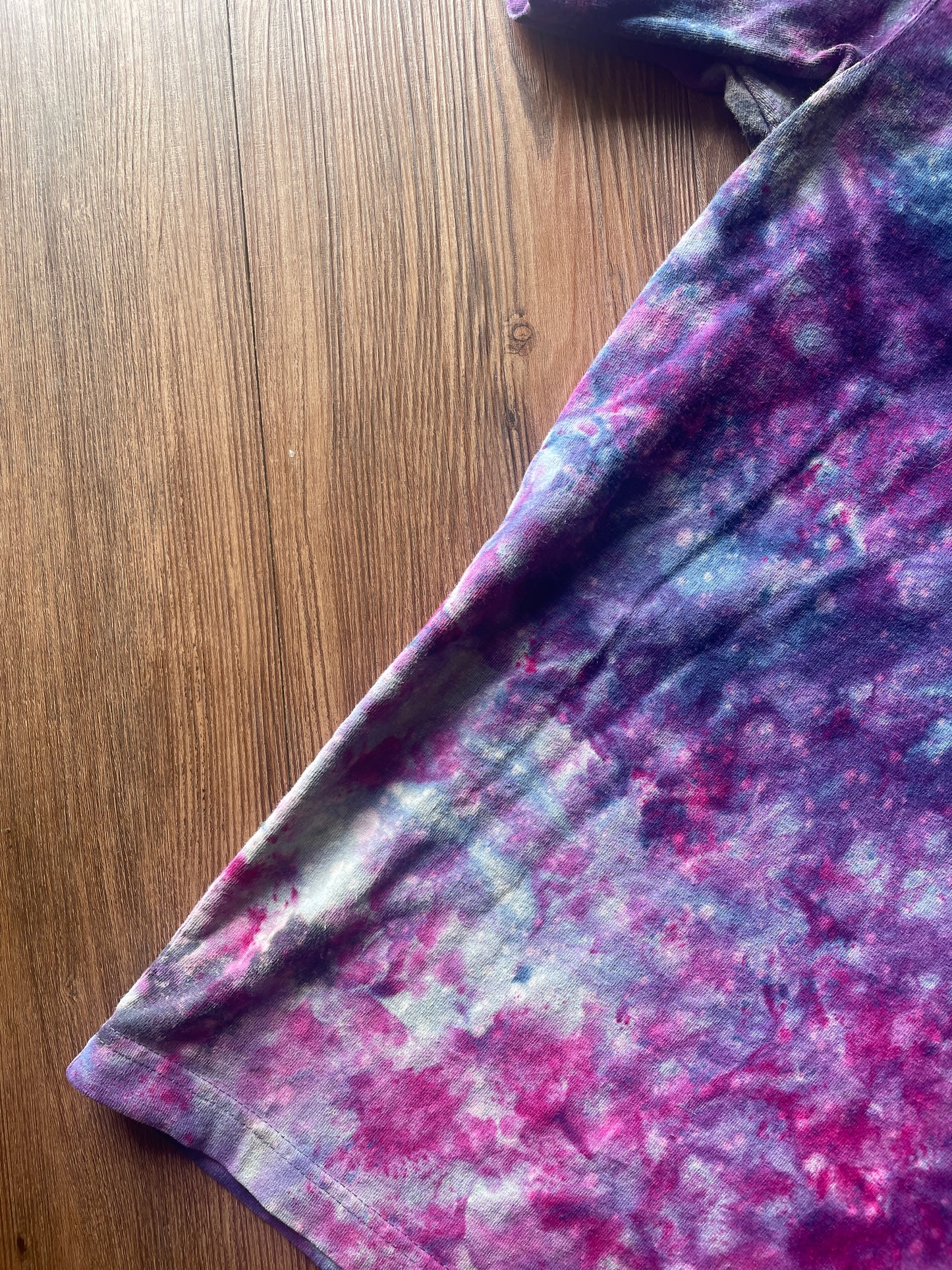 Small Men’s Carhartt Galaxy Tie Dye Handmade T-Shirt | Purple and Blue Reverse Tie Dye Short Sleeve