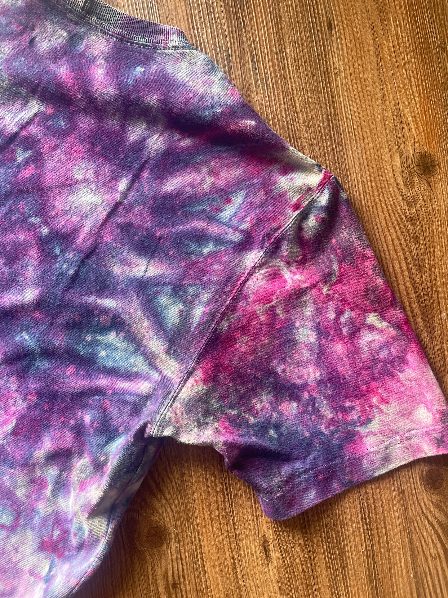 Small Men’s Carhartt Galaxy Tie Dye Handmade T-Shirt | Purple and Blue Reverse Tie Dye Short Sleeve